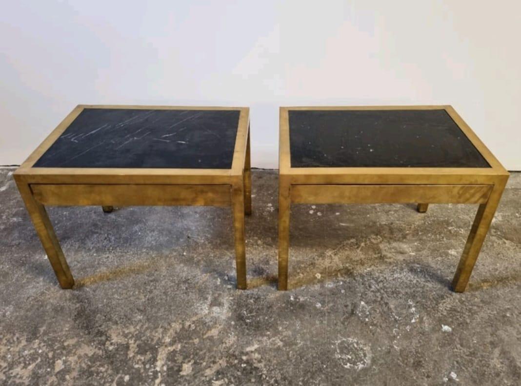 Pair of mid-20th century French designed Nightstands from original the 1970s, made of brass and black marble tops with, velvet-lined drawers, measures 50 width 40 depth 43 height

More pictures and details are available upon request

APROX.