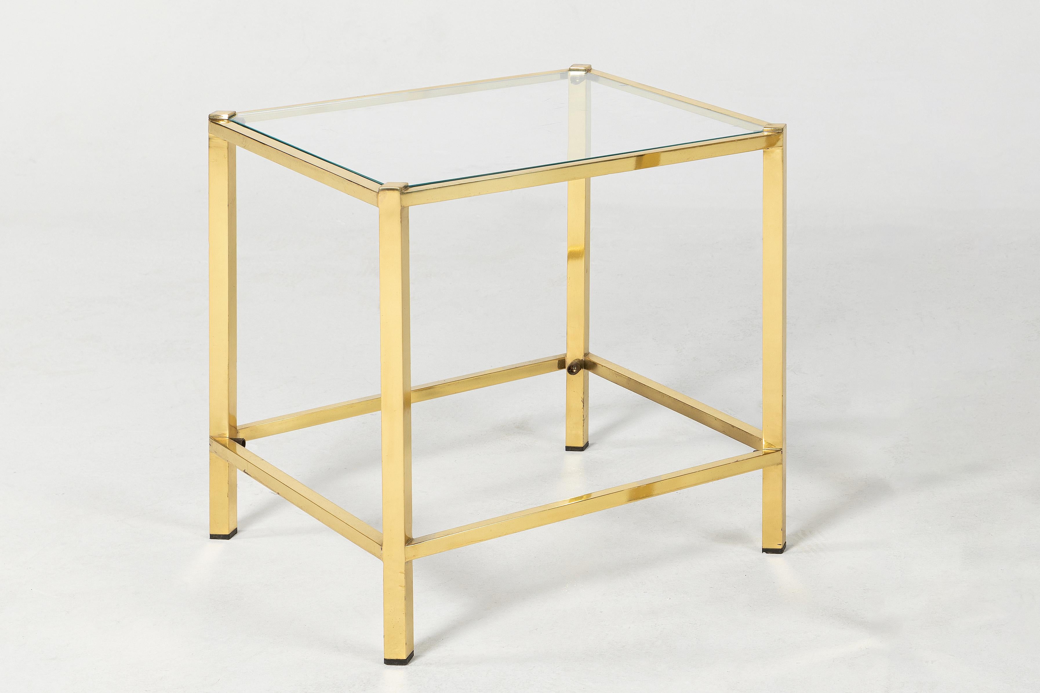 Mid-Century Modern Tables d'appoint en laiton français des années 1970 (deux pièces) en vente