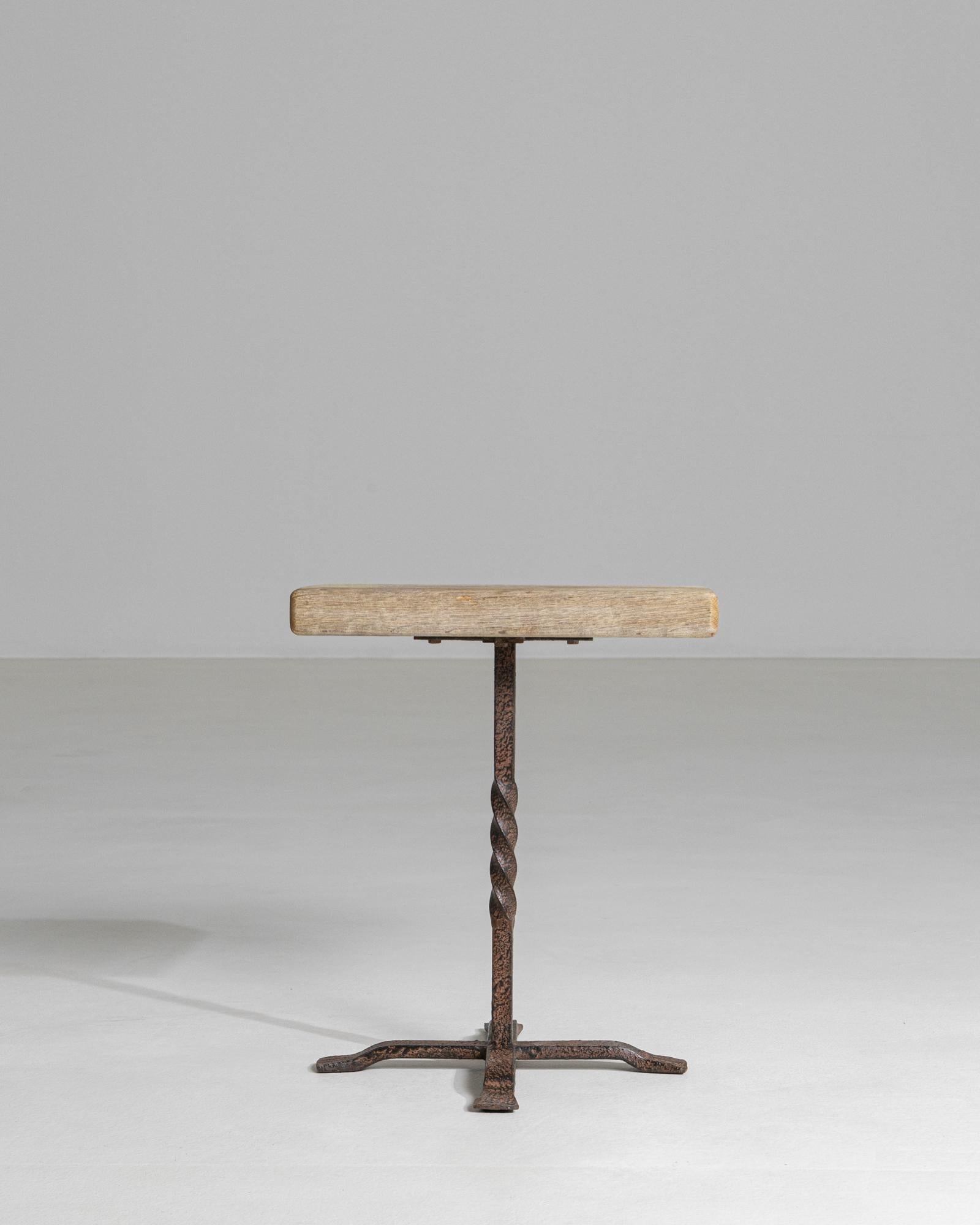 1970s French Brutalist Side Table In Good Condition For Sale In High Point, NC