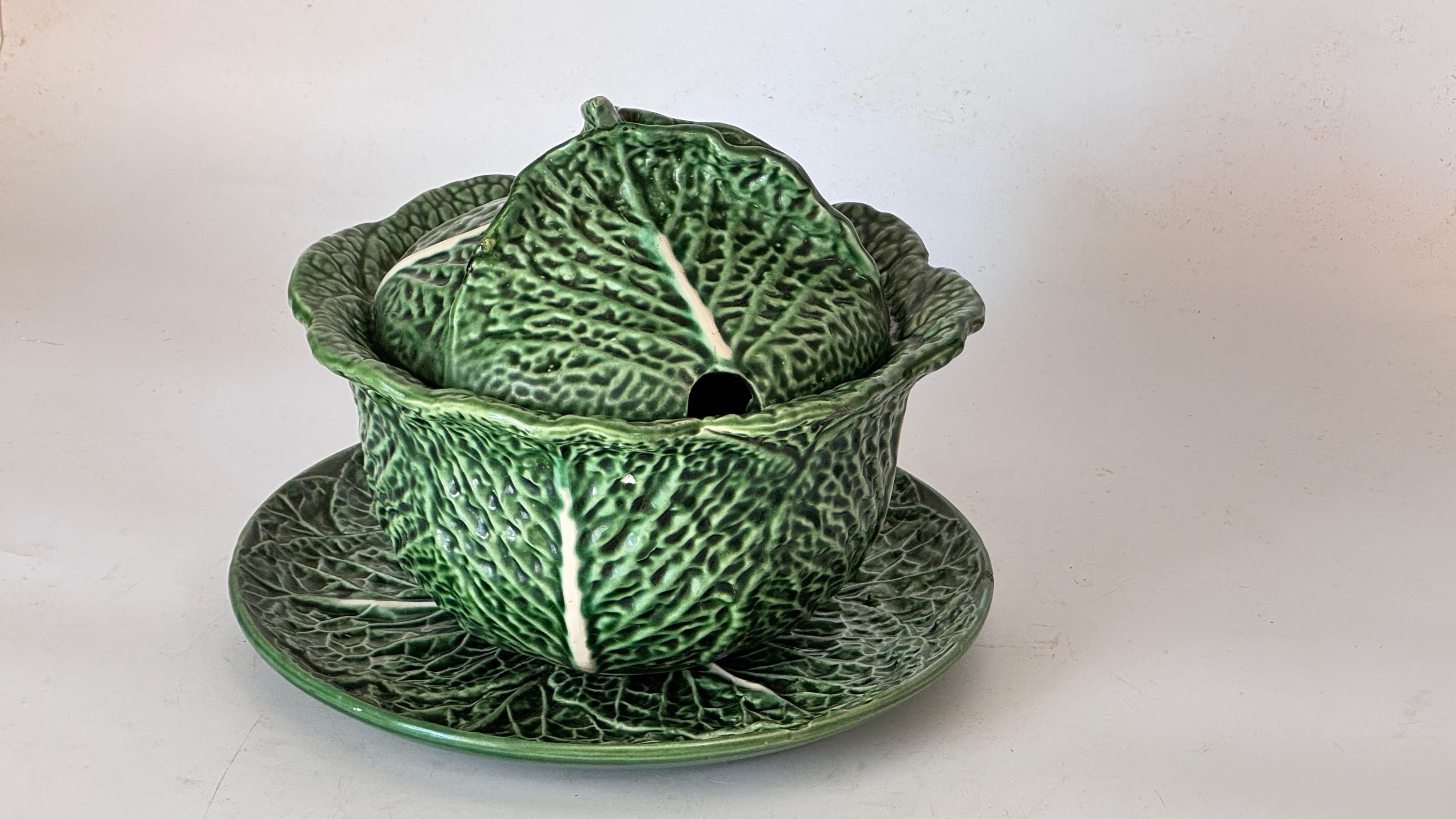 Soupière chou-fleur des années 1970 avec couvercle et base assortie en vente 2