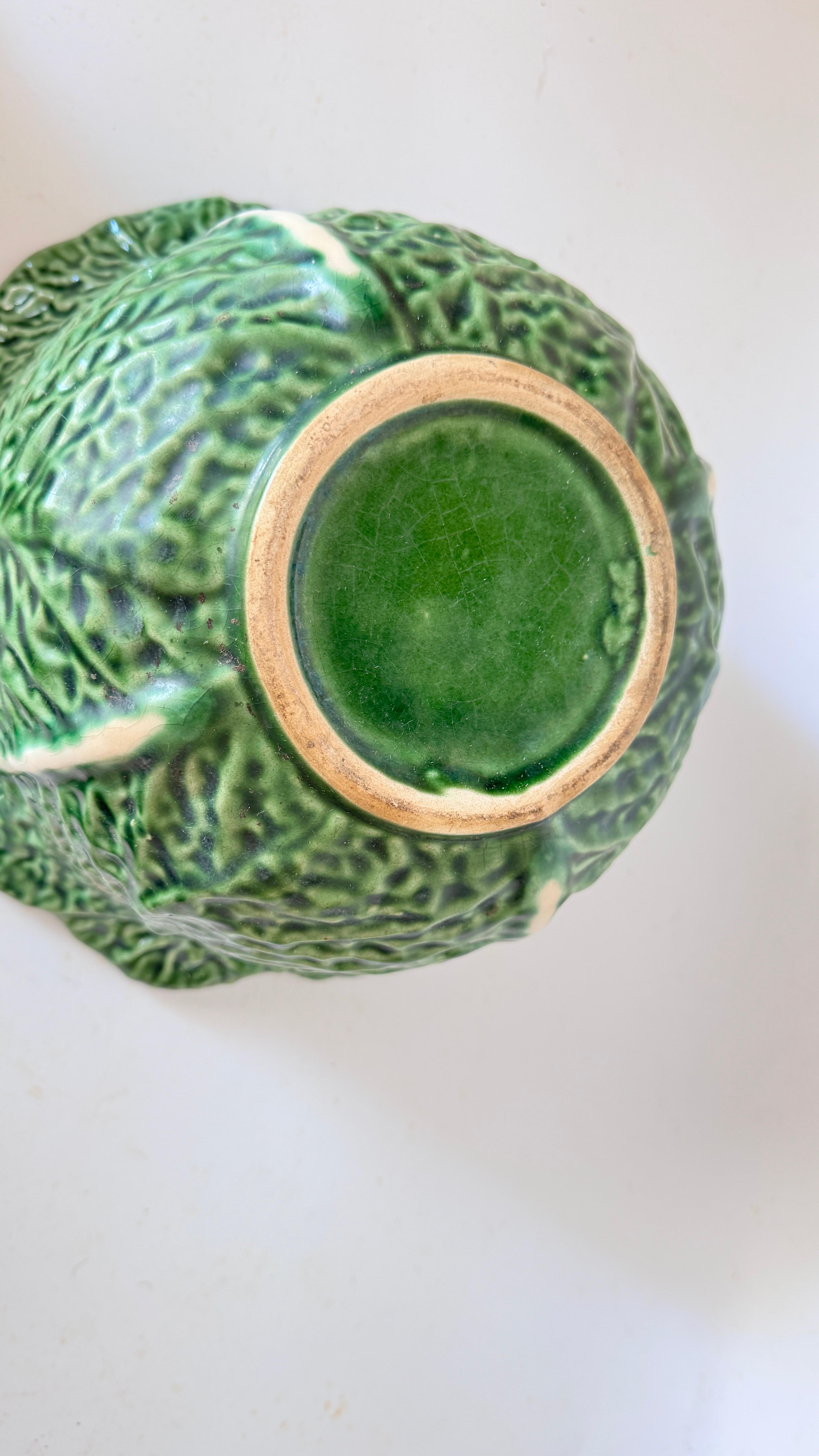 Soupière chou-fleur des années 1970 avec couvercle et base assortie en vente 4