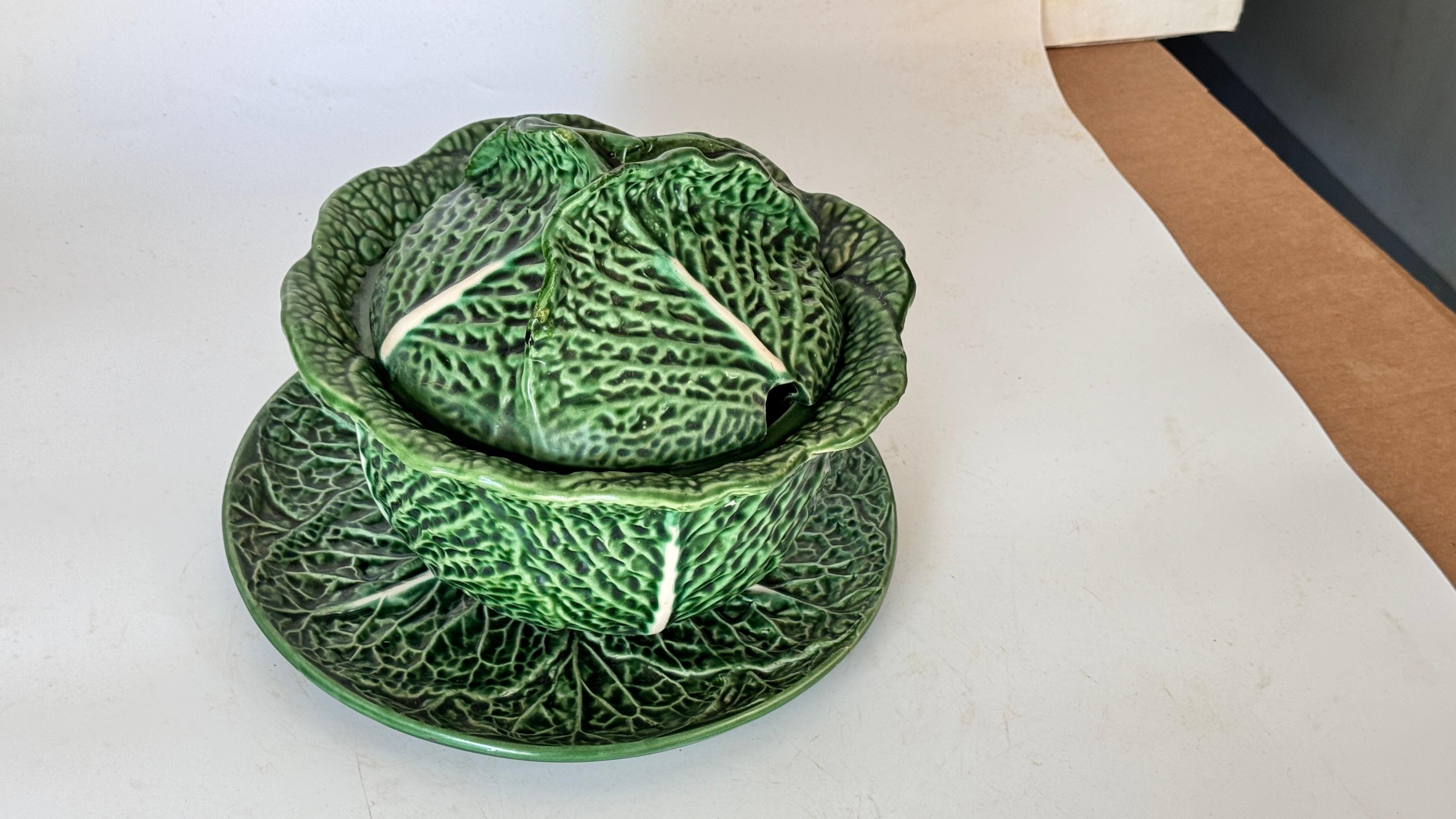 Soupière chou-fleur des années 1970 avec couvercle et base assortie en vente 6