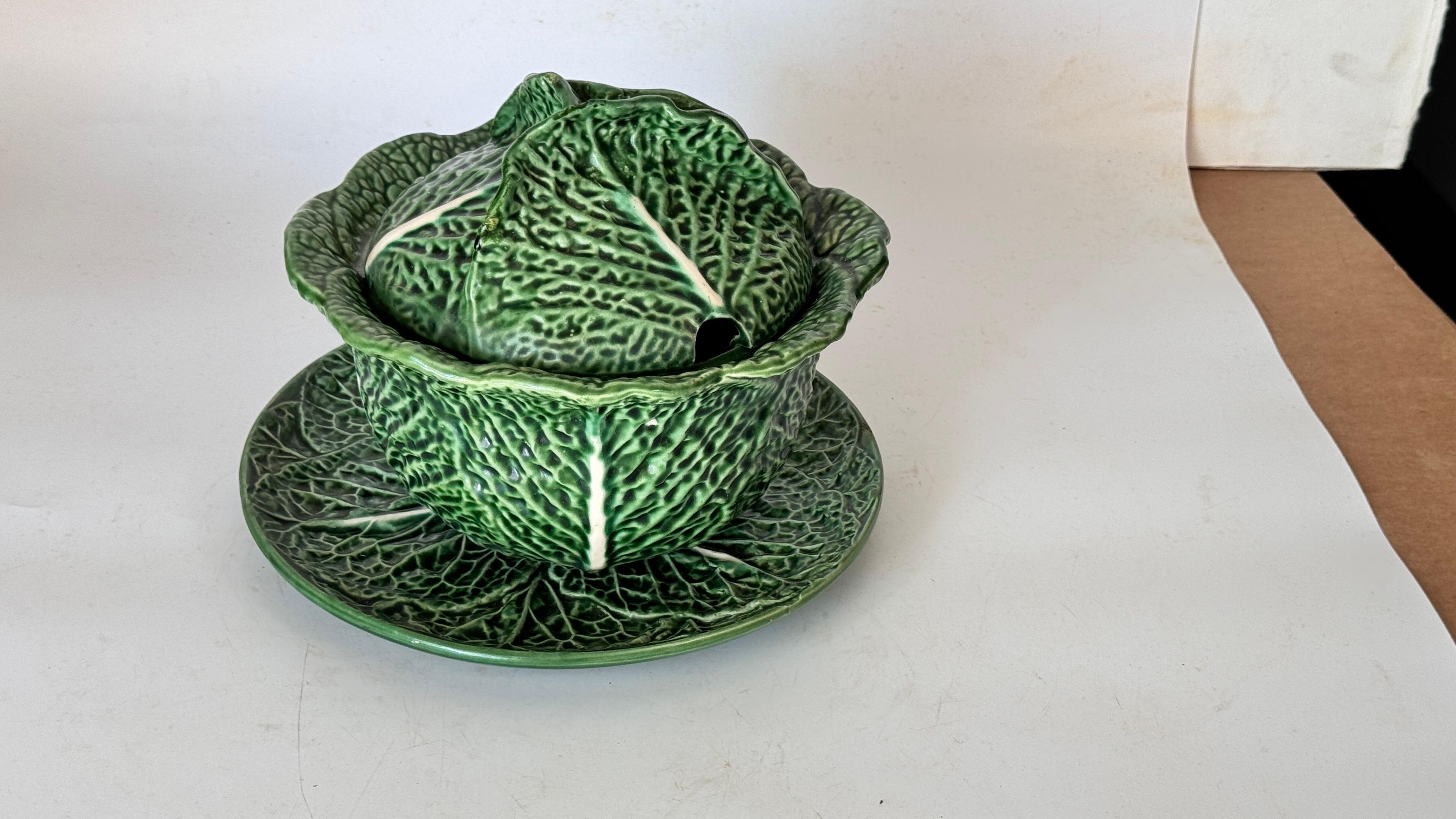 Soupière chou-fleur des années 1970 avec couvercle et base assortie en vente 11