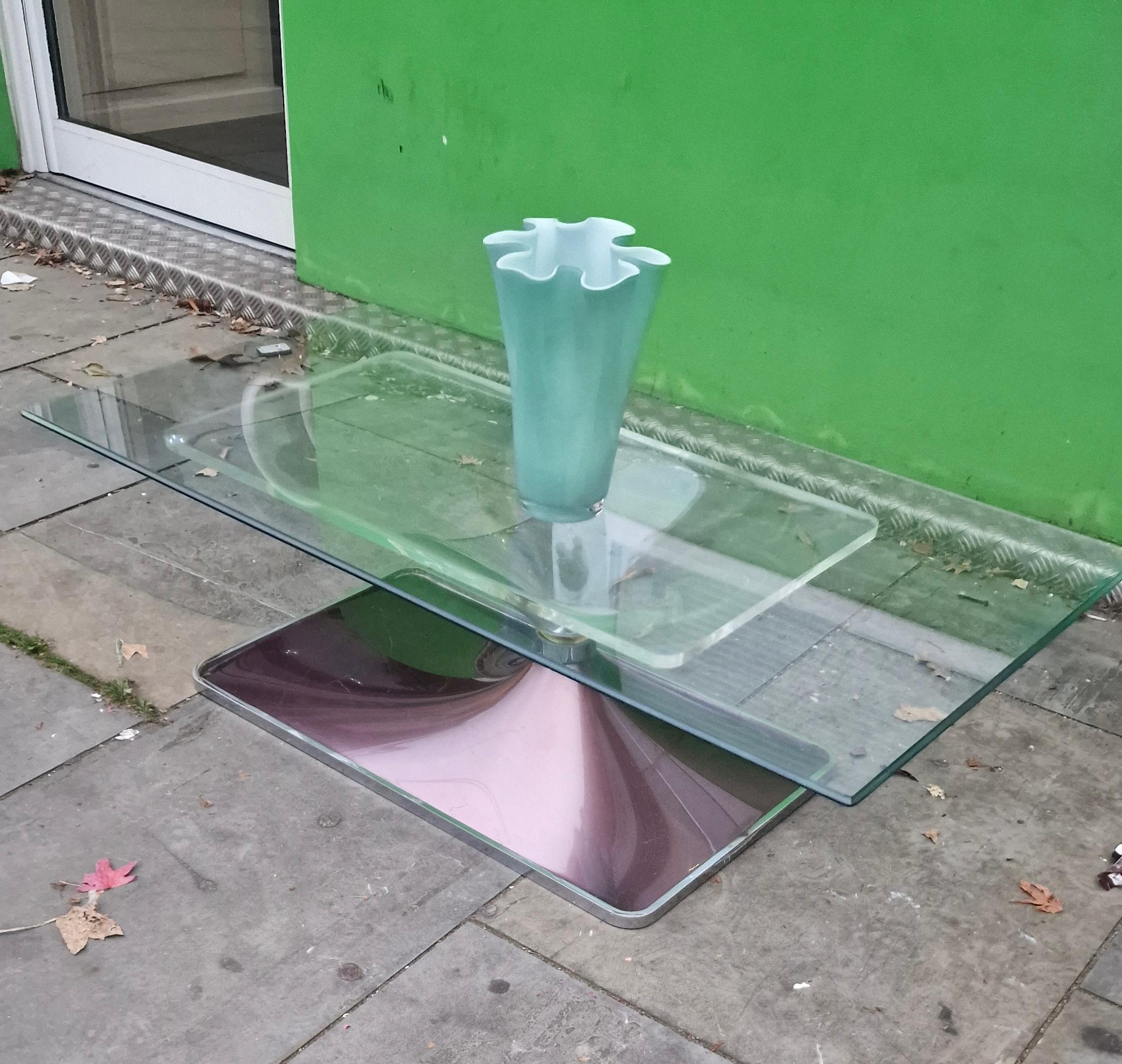 Table basse française des années 1970 par Airborne Bon état - En vente à London, Lambeth