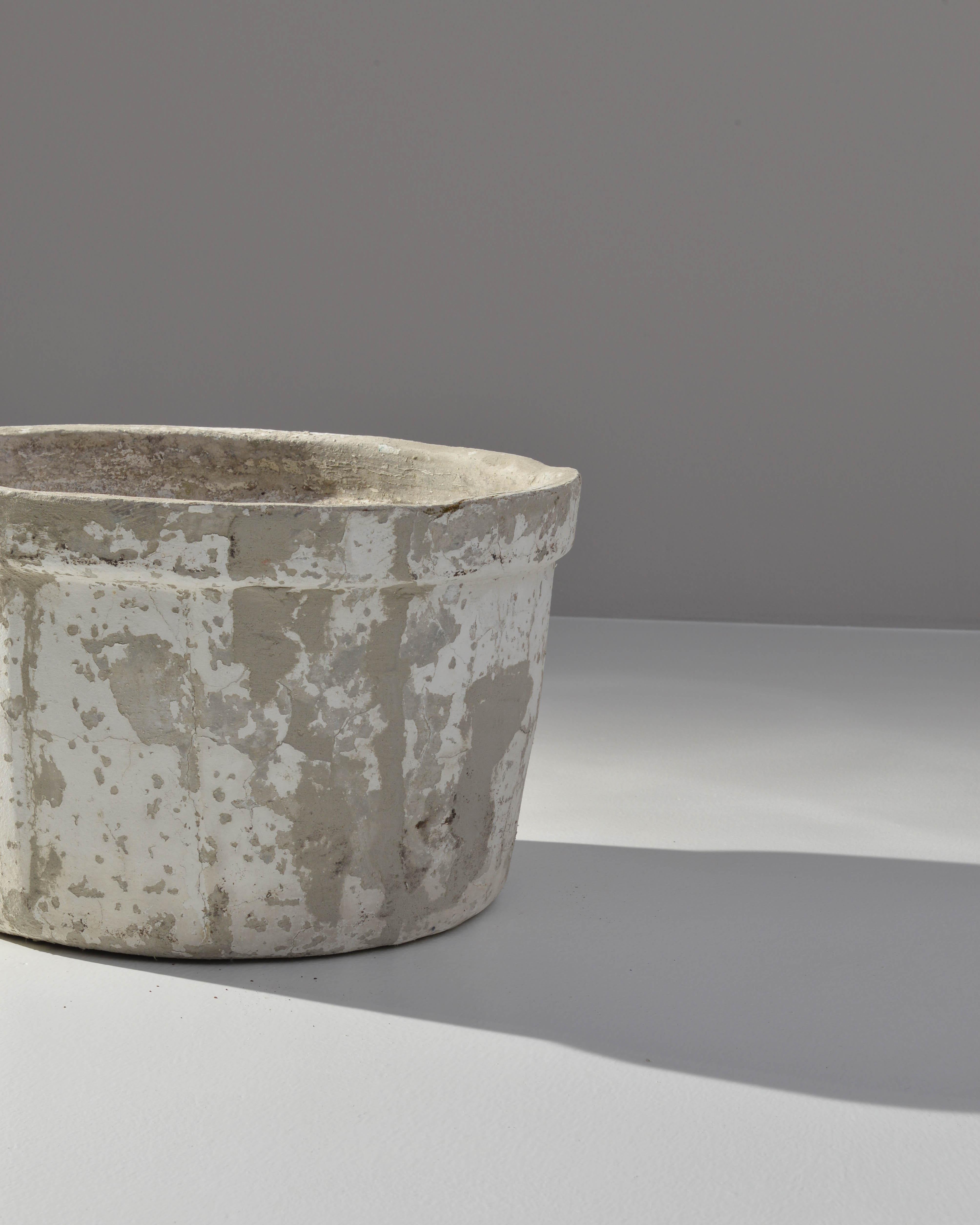 1970s French Concrete Planter For Sale 1
