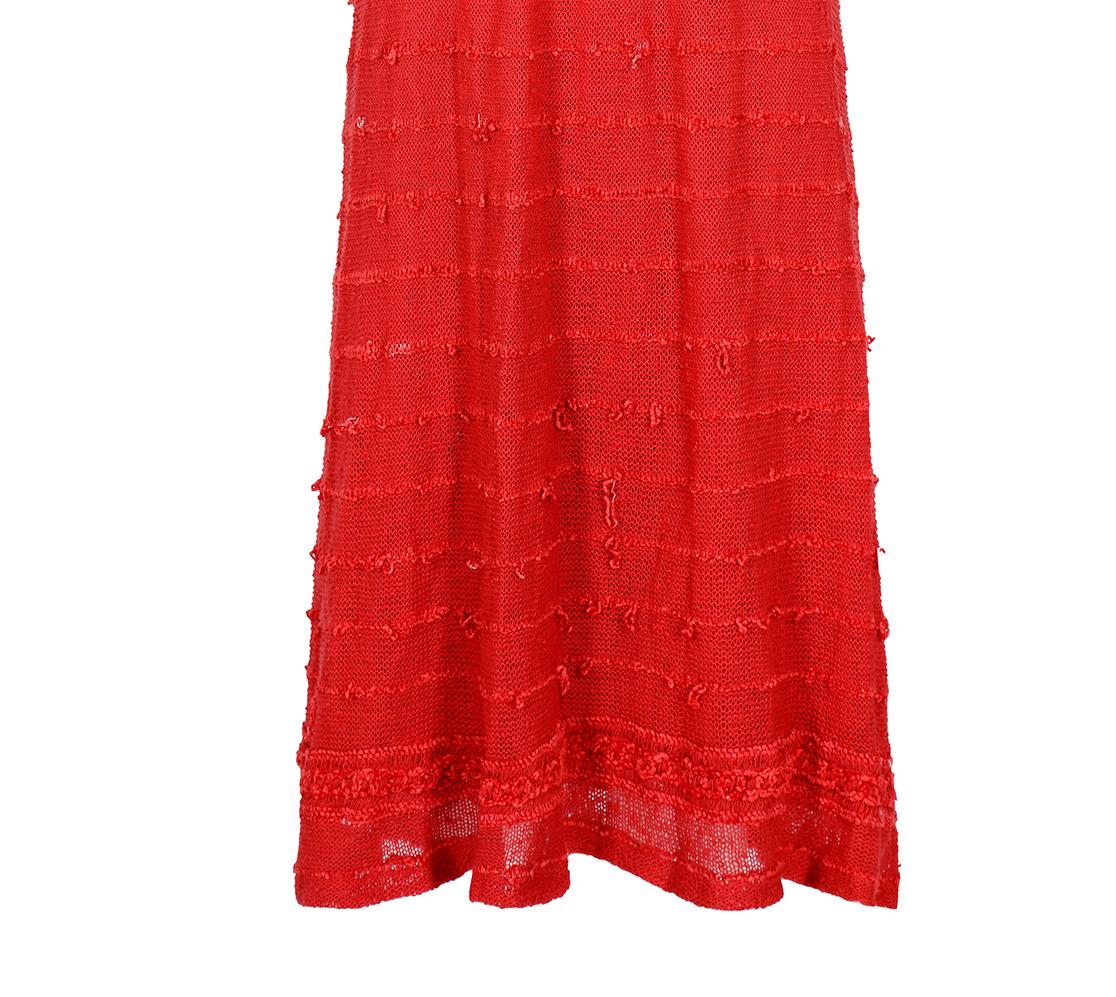 1970s French Crochet and Chenille Red Knit Dress For Sale 2