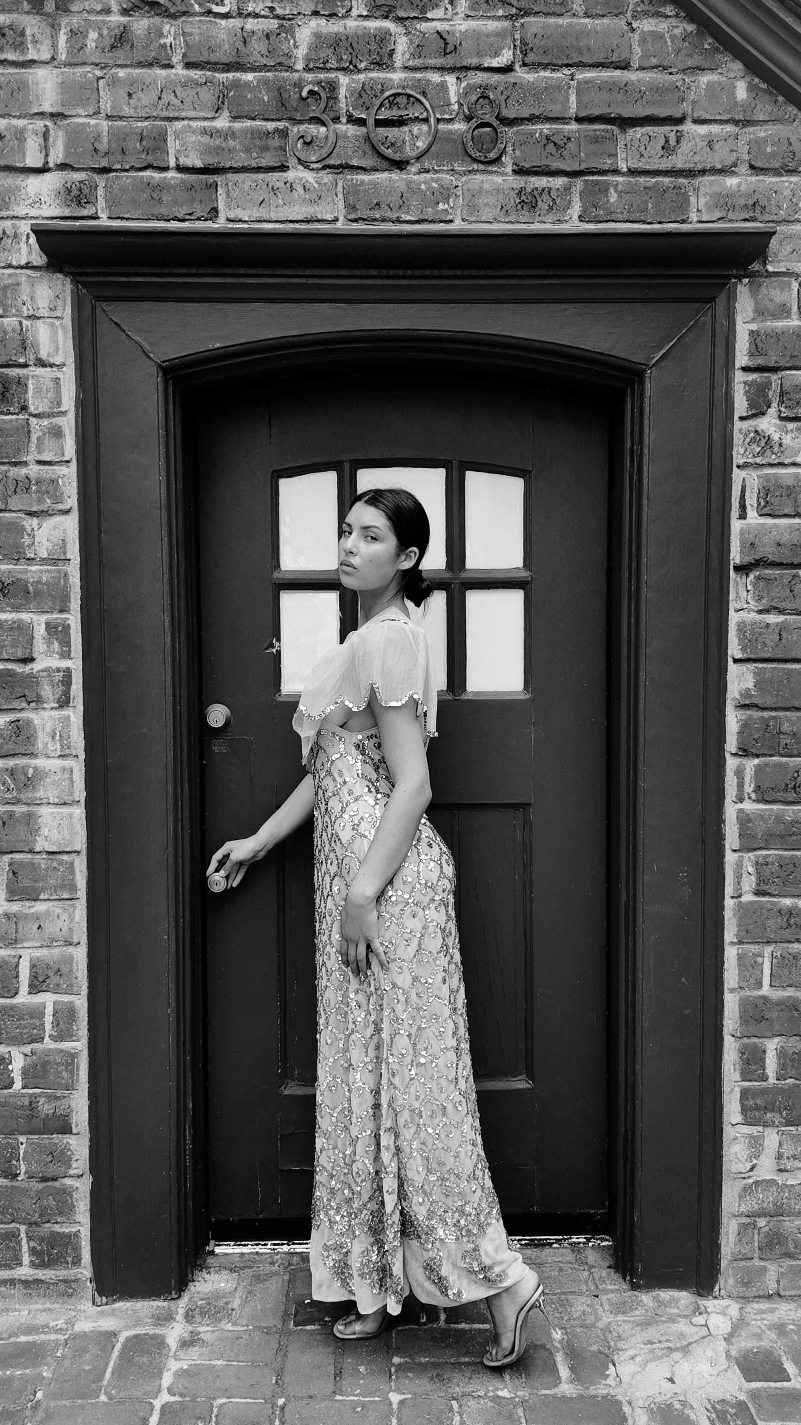 Robe nue personnalisée française des années 1970 Nue avec paillettes en vente 1