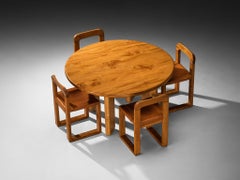 Salle à manger française des années 1970 avec table ronde et chaises en orme massif