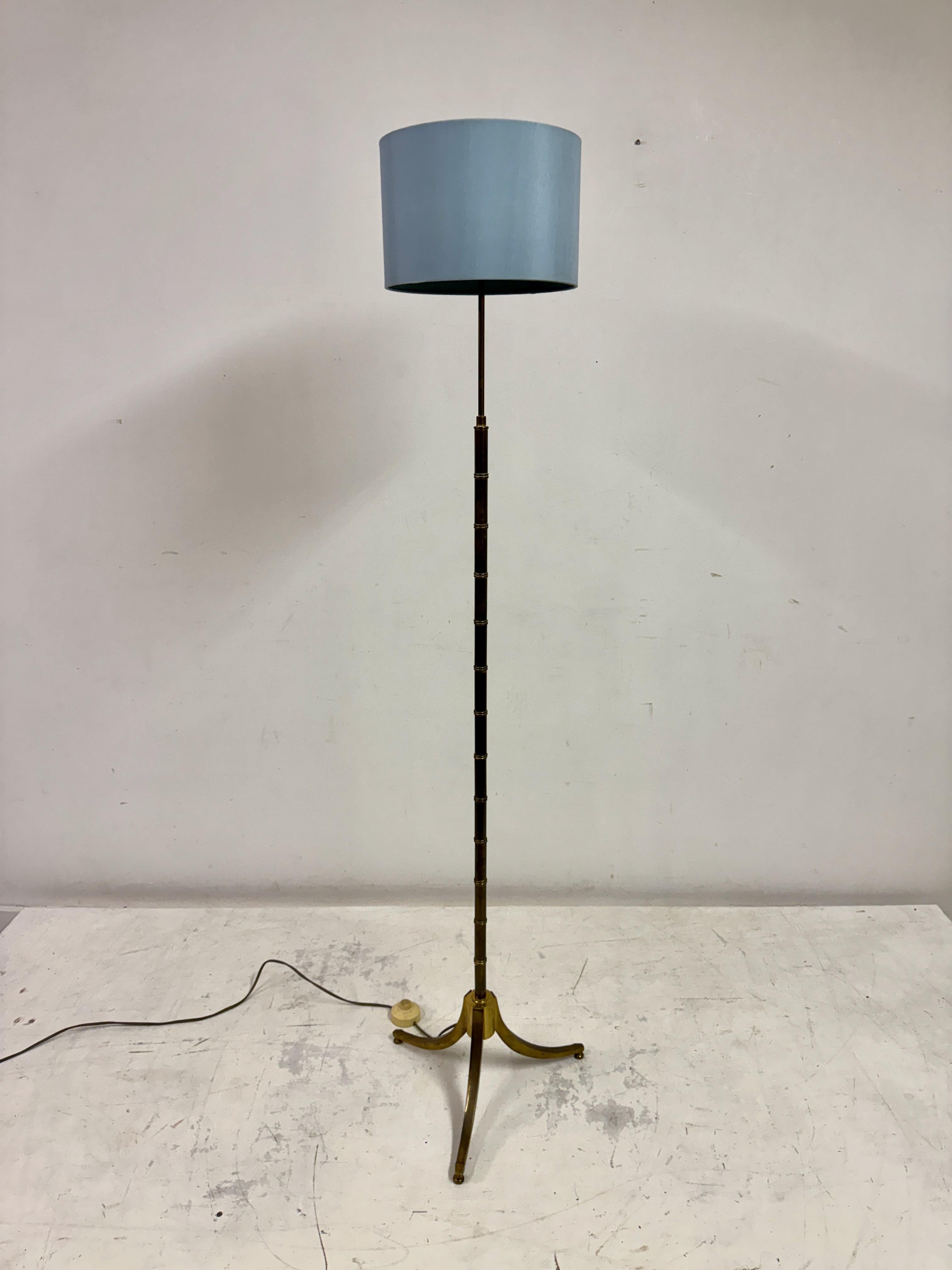 Mid-Century Modern 1970s French Faux Bamboo Floor Lamp in Brass For Sale