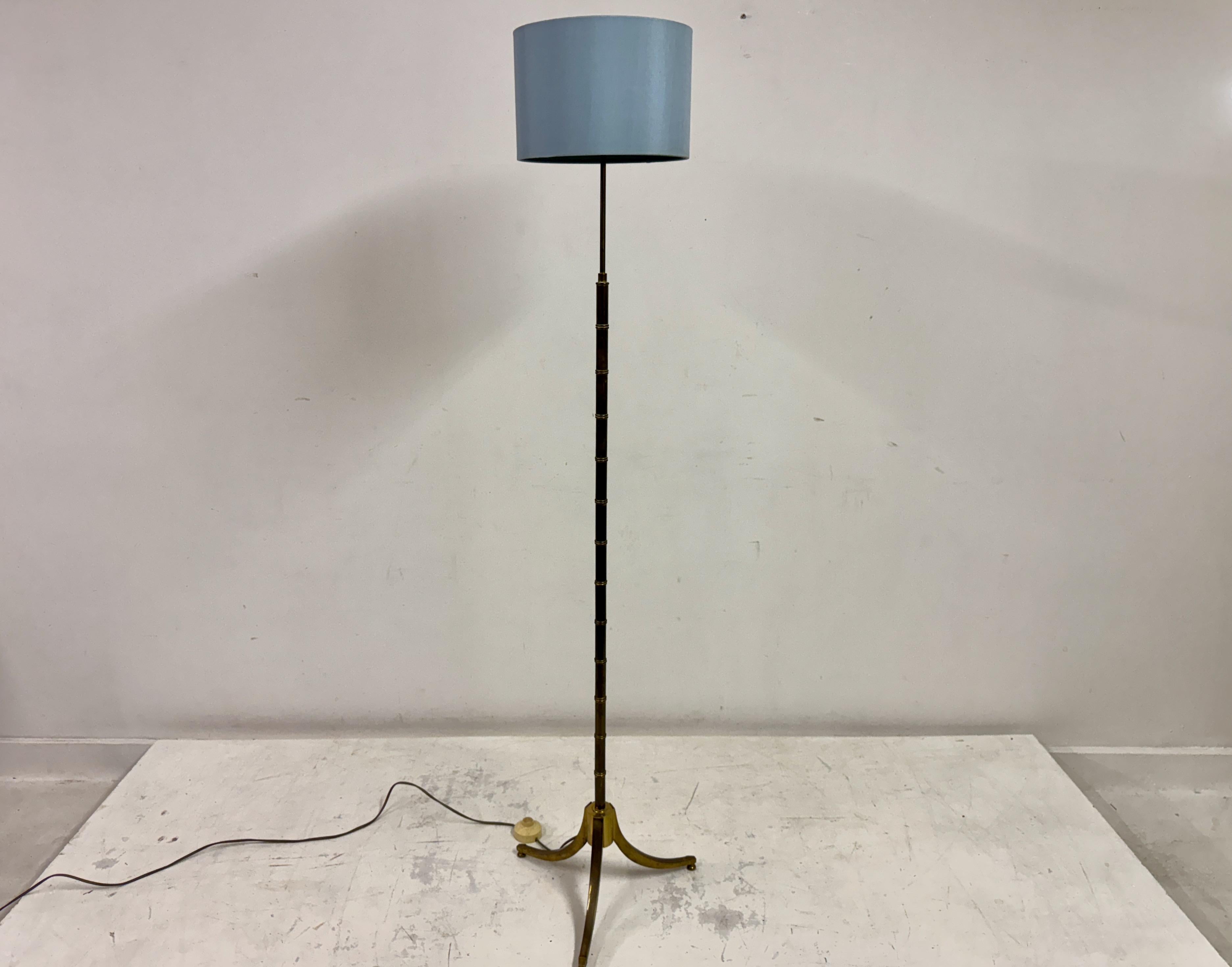 1970s French Faux Bamboo Floor Lamp in Brass In Good Condition For Sale In London, London