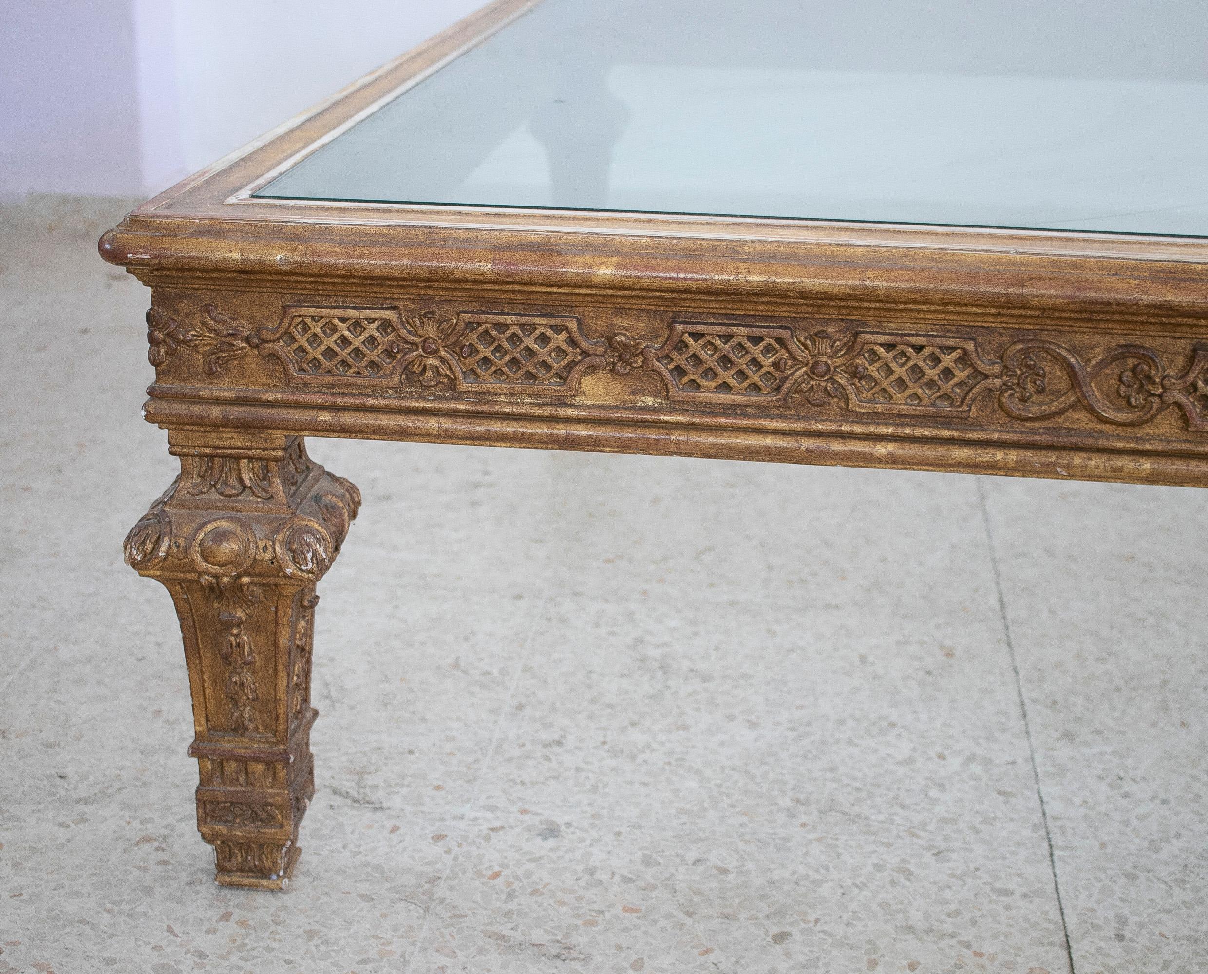 1970s French Giltwood Coffee Table w/ Glass Top For Sale 10