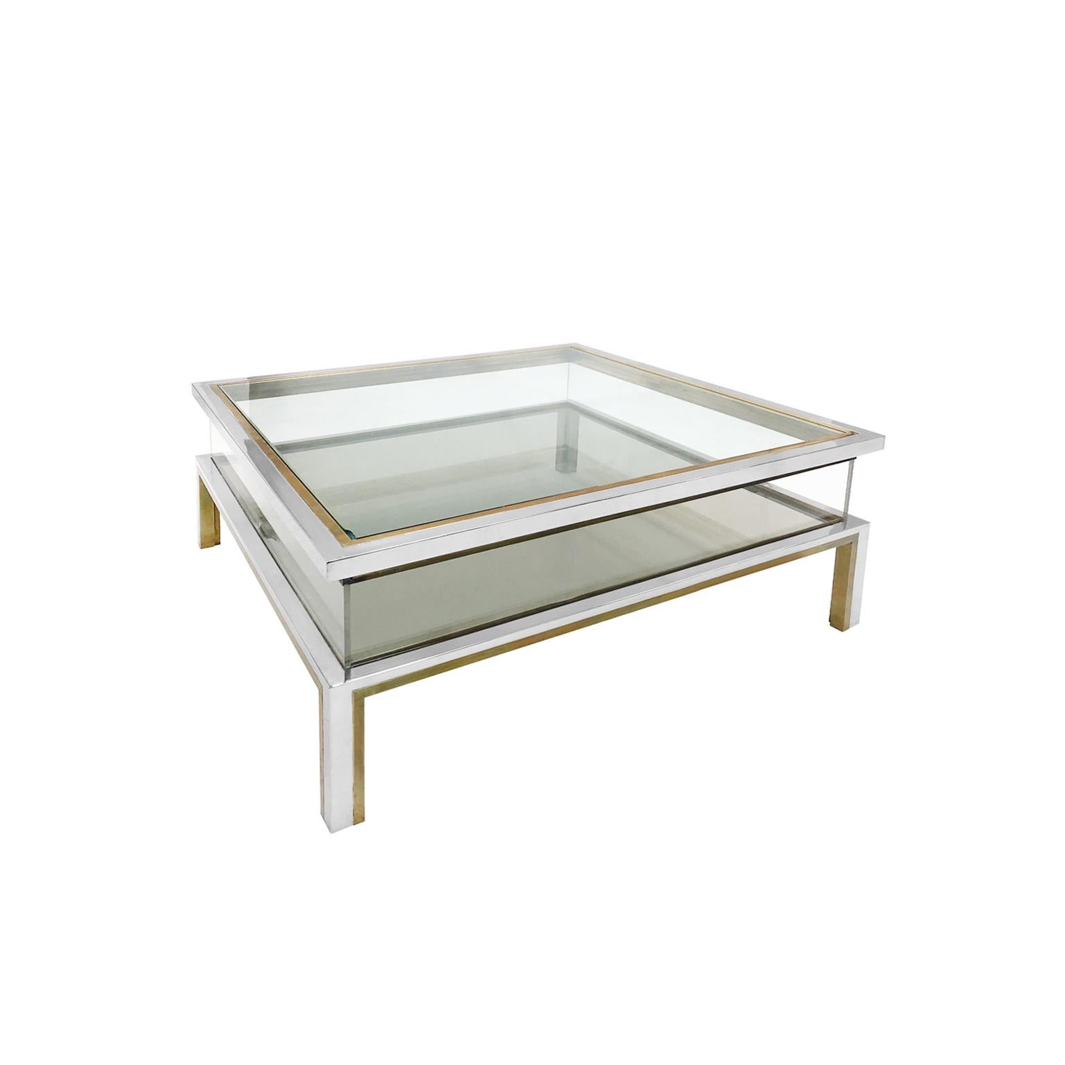 1970s French Glass and Lucite Sliding Top Vitrine Coffee Table by Maison Jansen (Französisch)