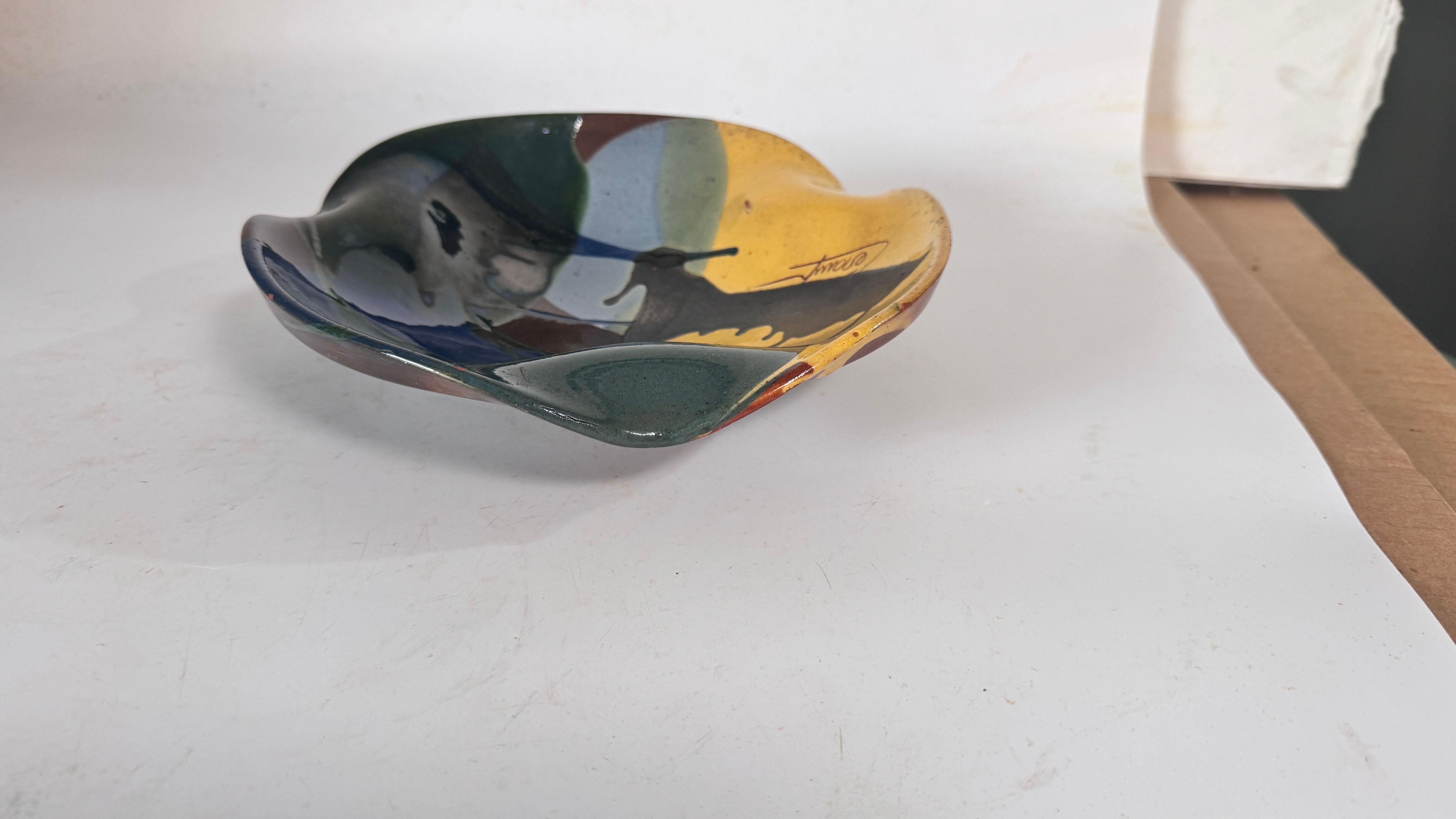 1970s French Glazed Pottery Platter with Bull Motif, Vibrant Southern Colors For Sale 1