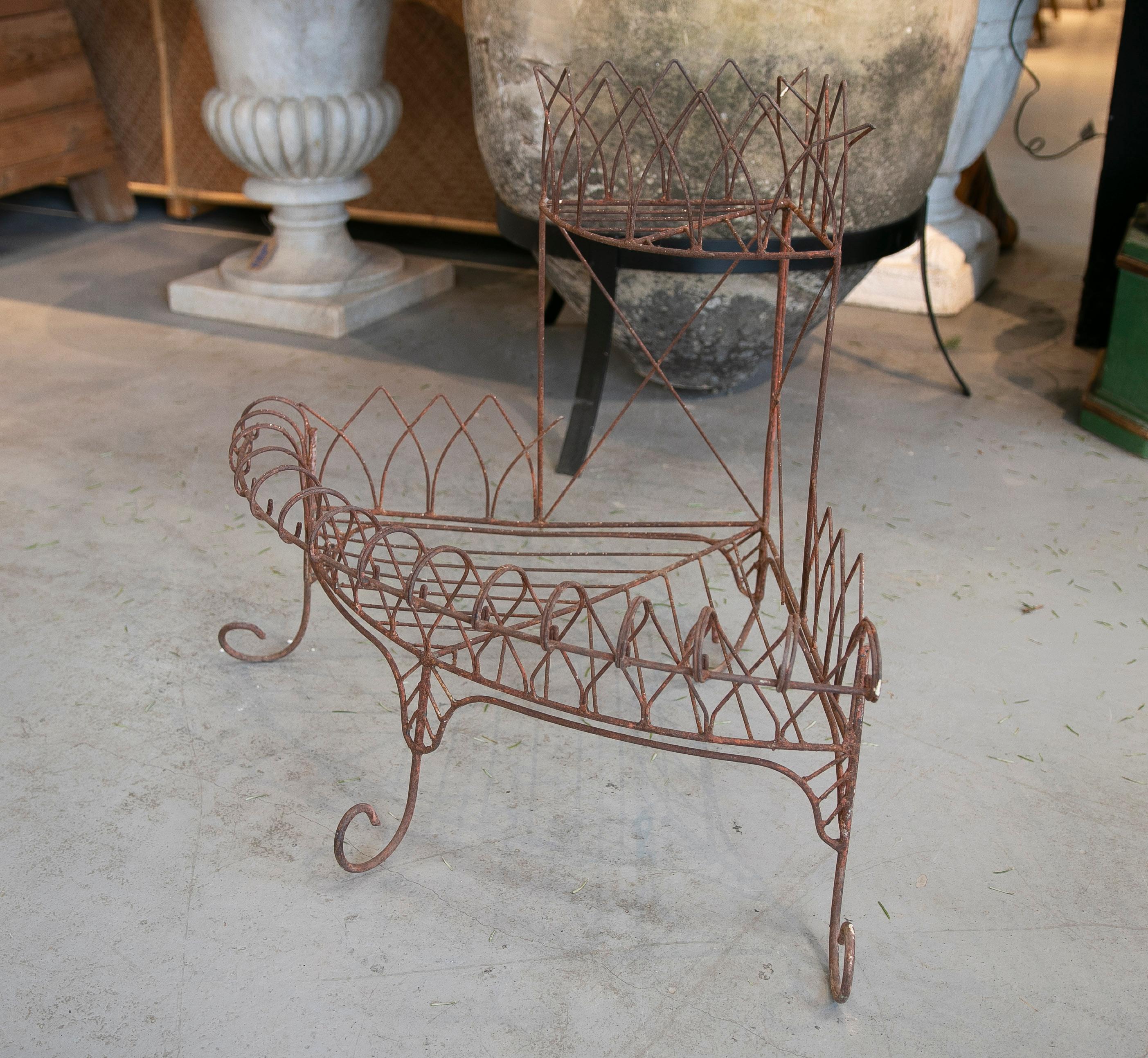 Vintage 1970s French iron 2tier shelf corner pot stand.