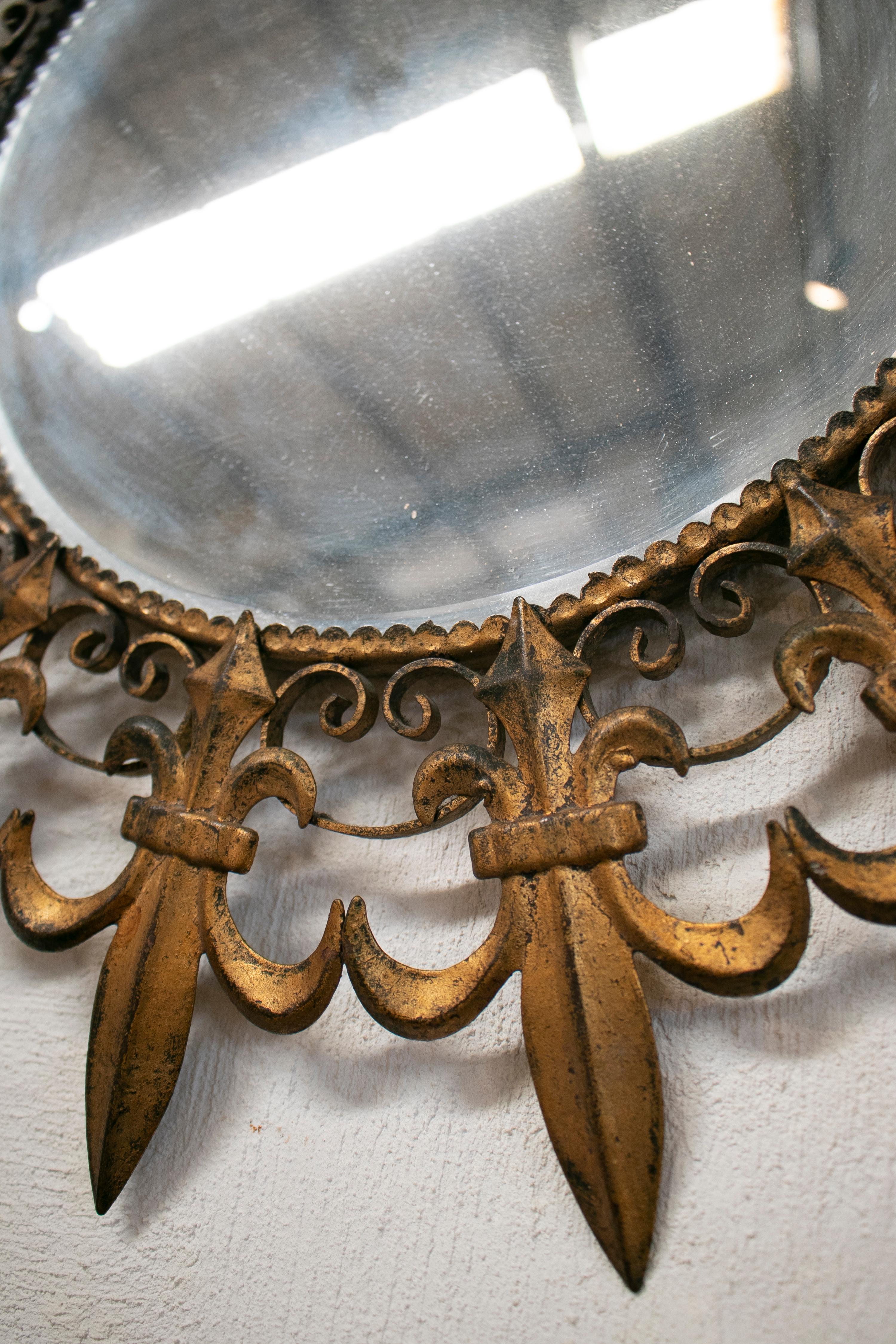 1970s French Iron Golden Sun Mirror with Fleur-de-lis Shaped Bursts 2