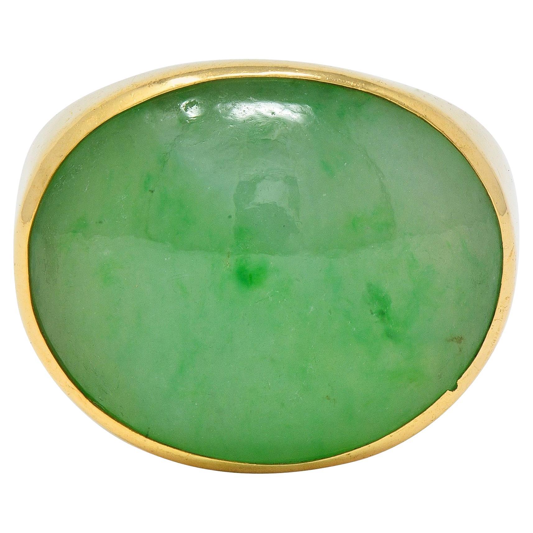 1970's French Jade 18 Karat Yellow Gold Vintage Gemstone Ring For Sale