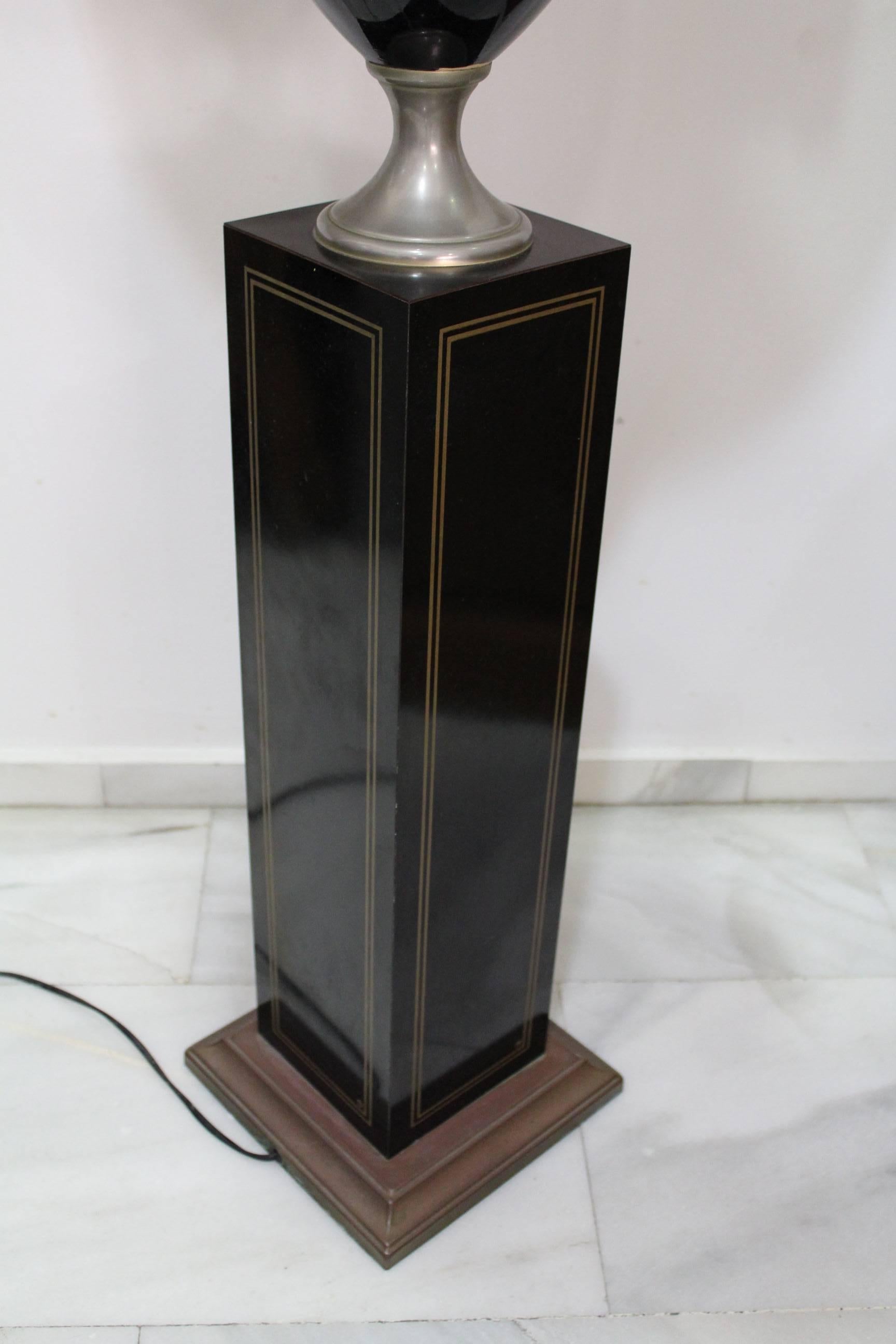 Lámpara francesa de los años 70 firmada por Le Dauphin Lighting Cerámico en venta