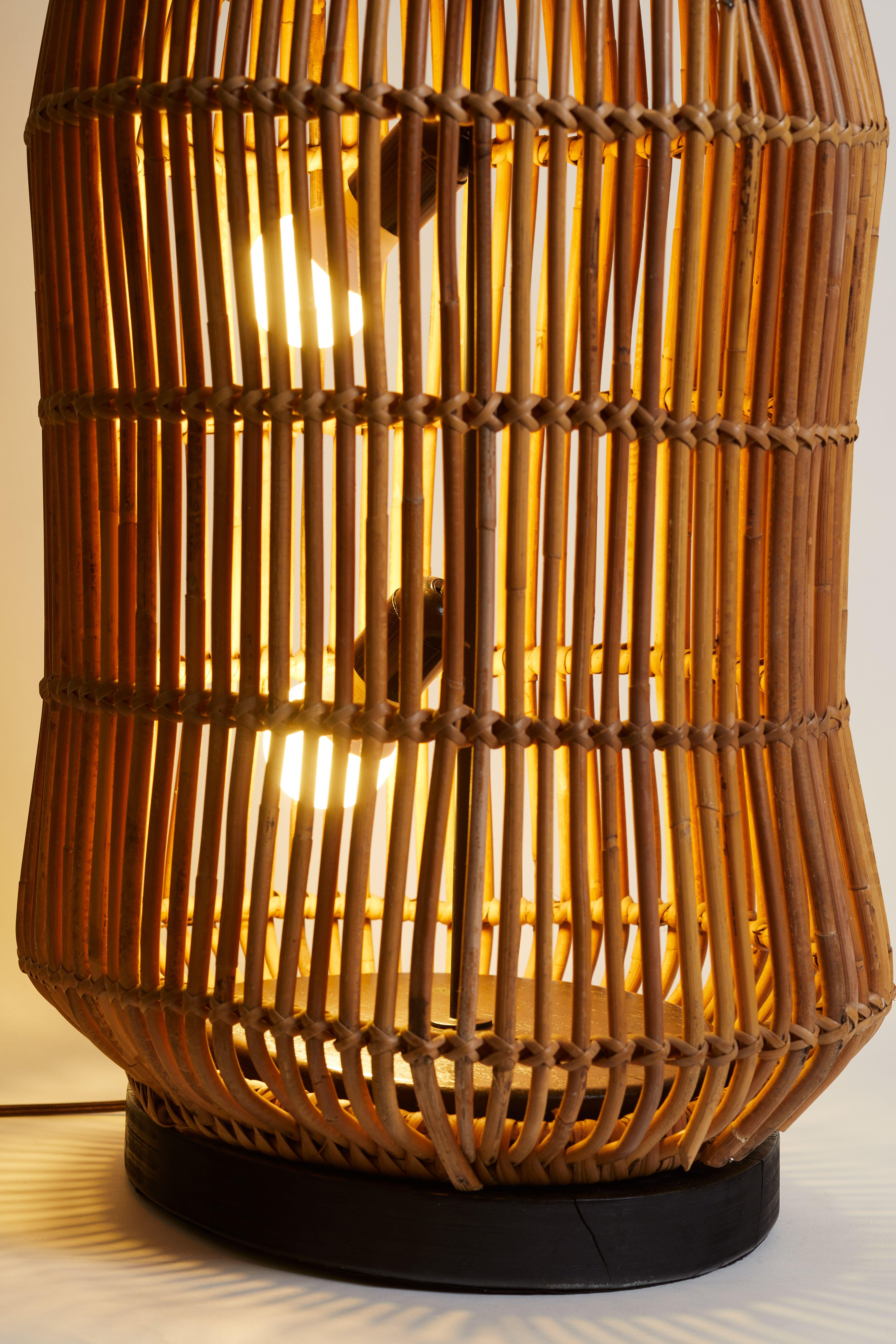 1970s French large scale rattan table lamp with three bulbs. Can be used as a table lamp or floor lamp.