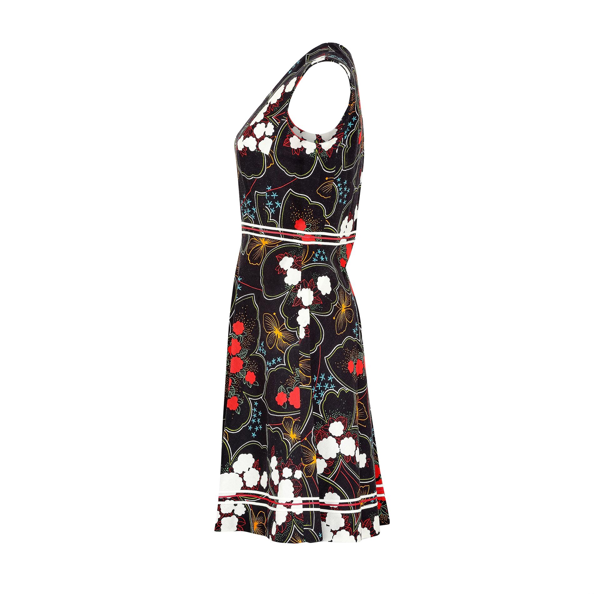 Black 1970s French Linen Floral Dress with Key Hole Detail For Sale