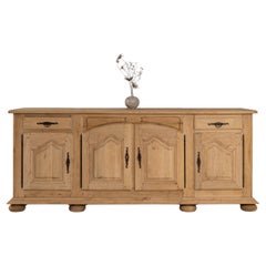 1970 - Buffet en chêne français de style Louis XV