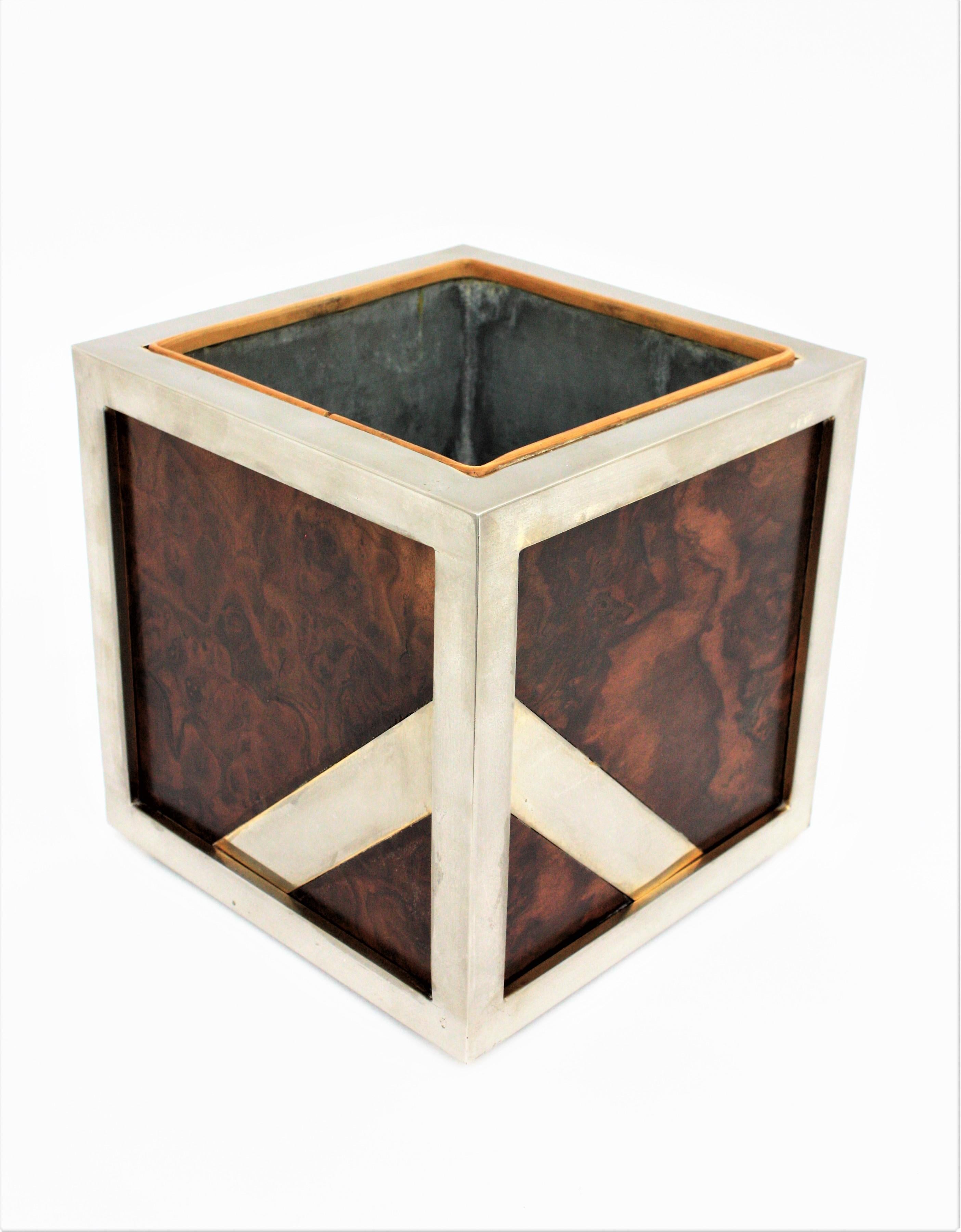 Maison Lancel Inspired Planter in Walnut and Chromed Steel, 1970s For Sale 8