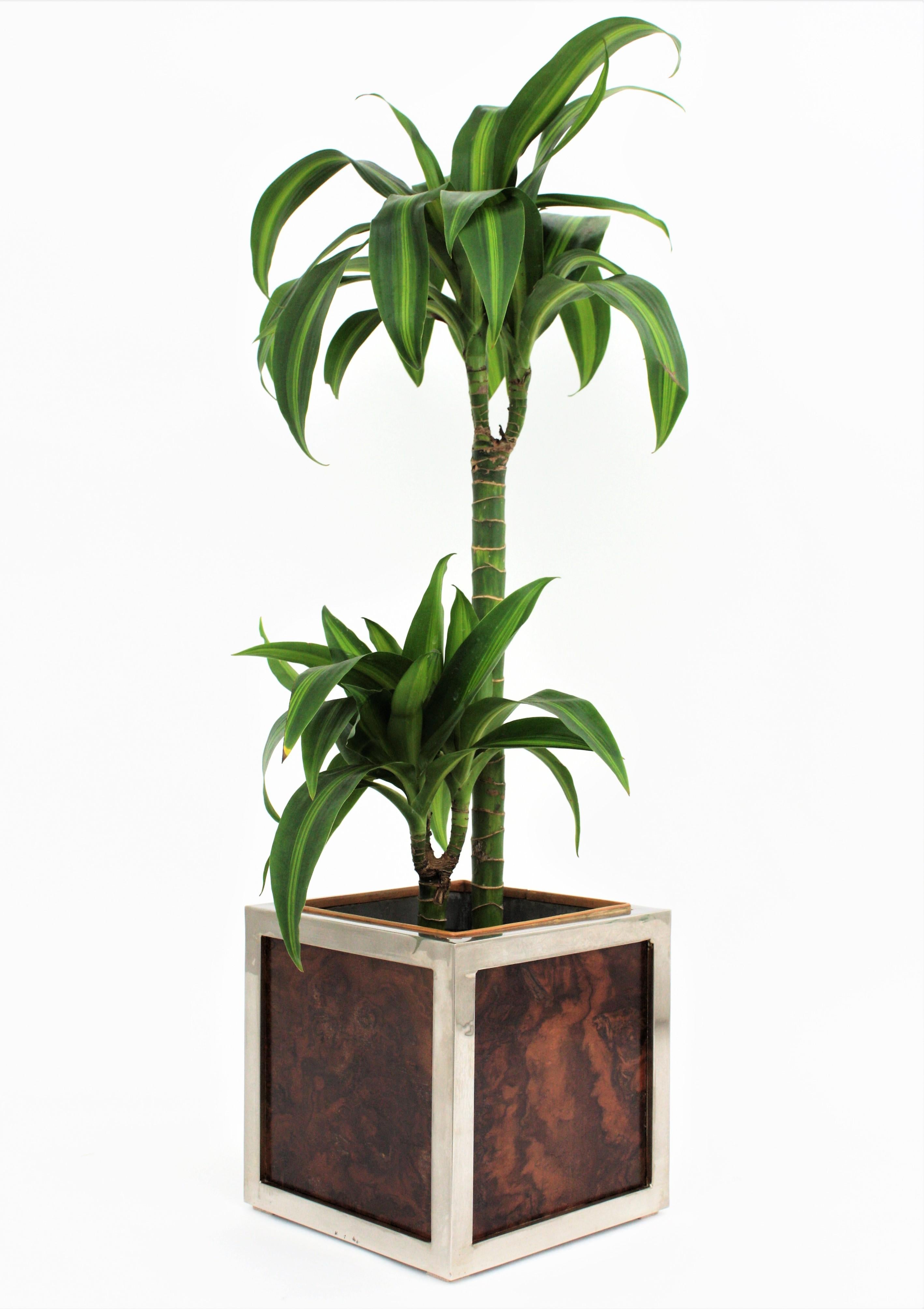 Maison Lancel Inspired Planter in Walnut and Chromed Steel, 1970s In Good Condition For Sale In Barcelona, ES