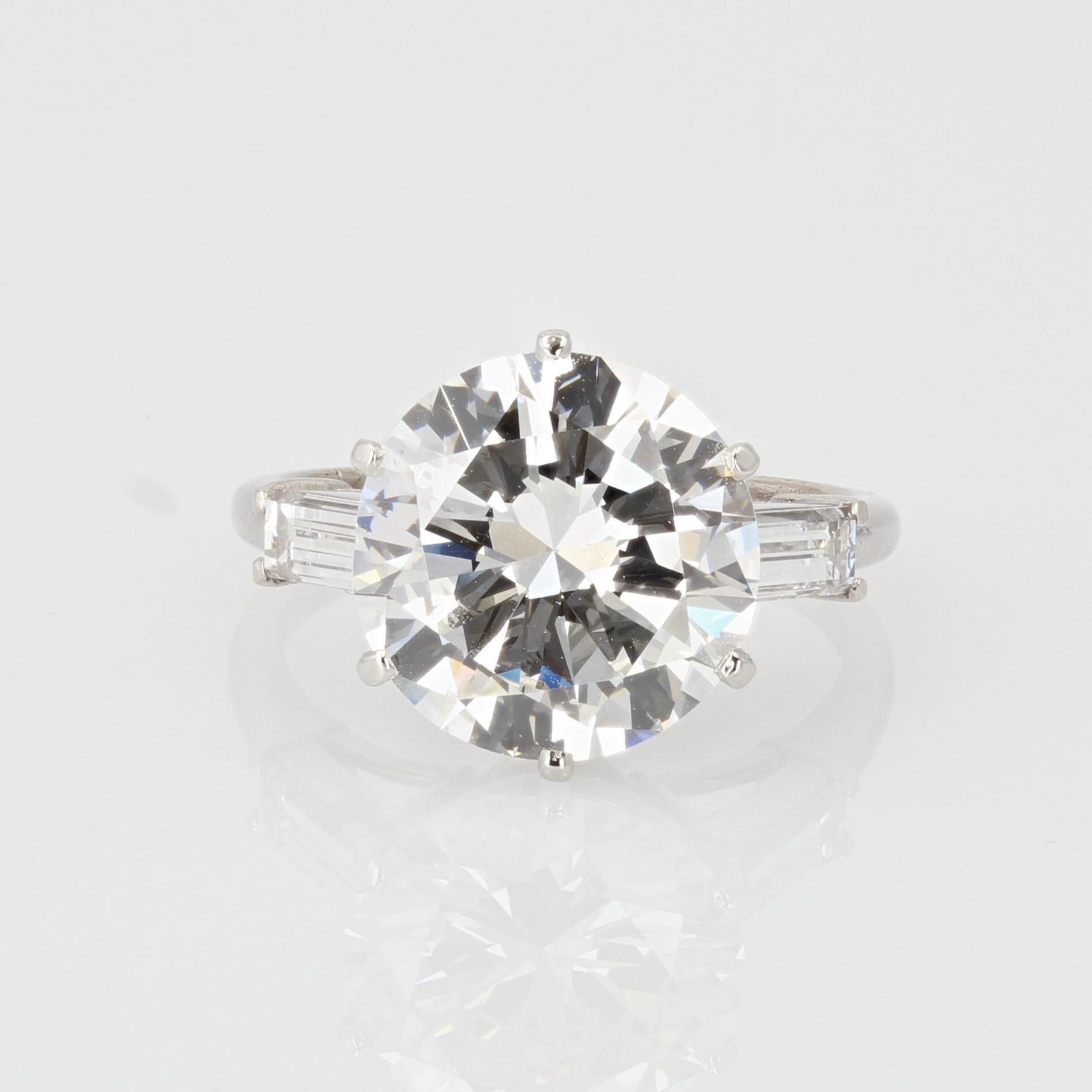 Mauboussin, bague solitaire franaise en platine avec diamants de 4,17 carats, annes 1970 en vente 4