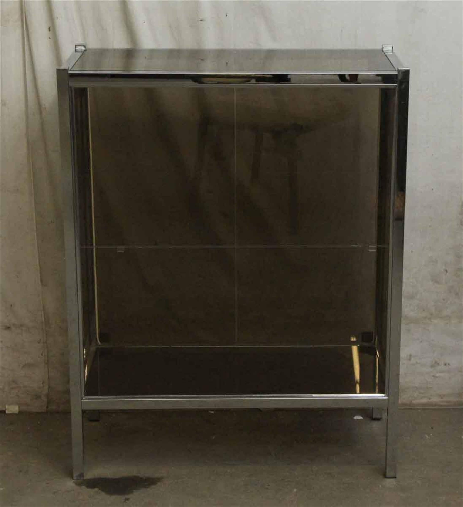 1970s French Mid-Century Modern Chrome Display Cabinet with Smoked Glass 4