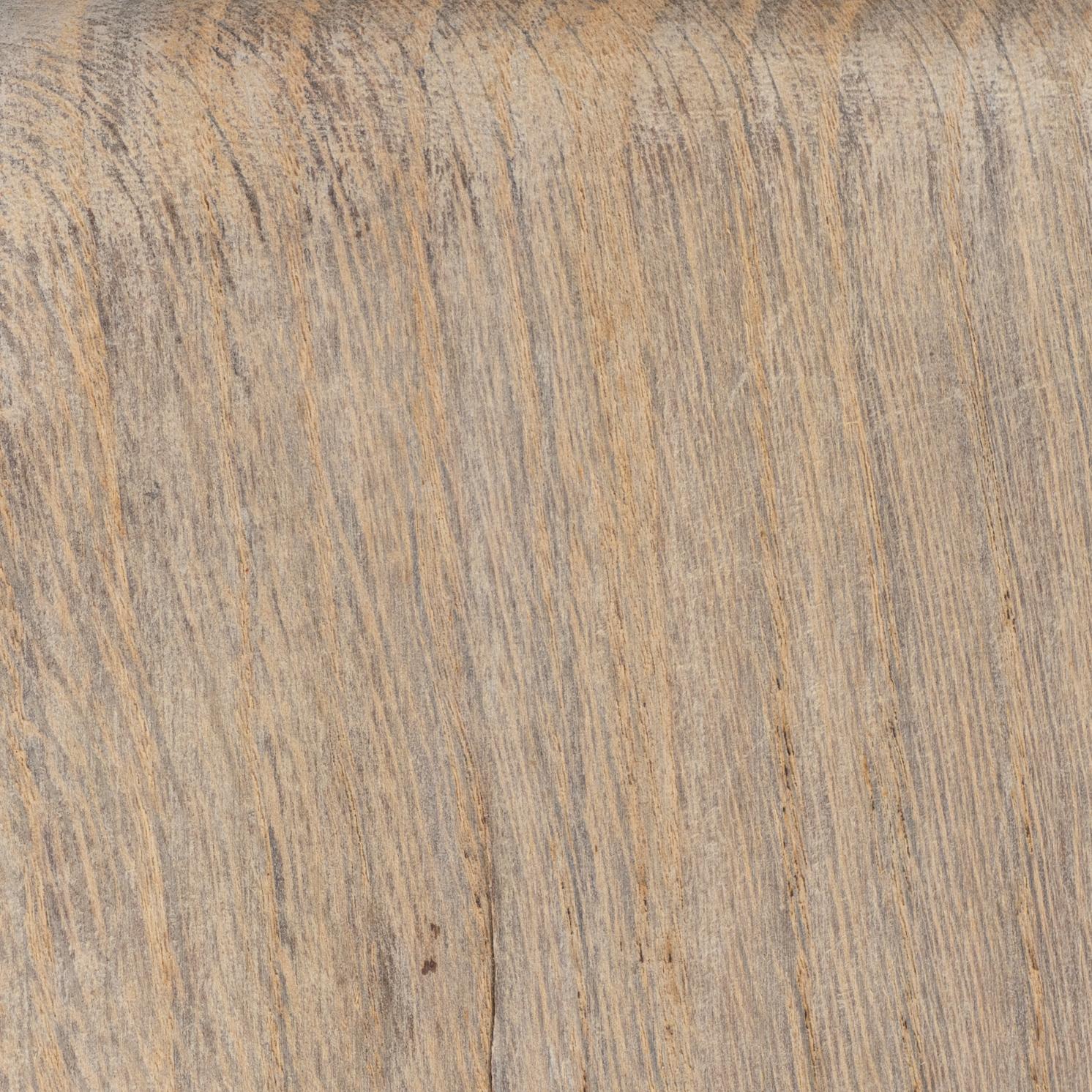 Table d'appoint en chêne français des années 1970 en vente 5