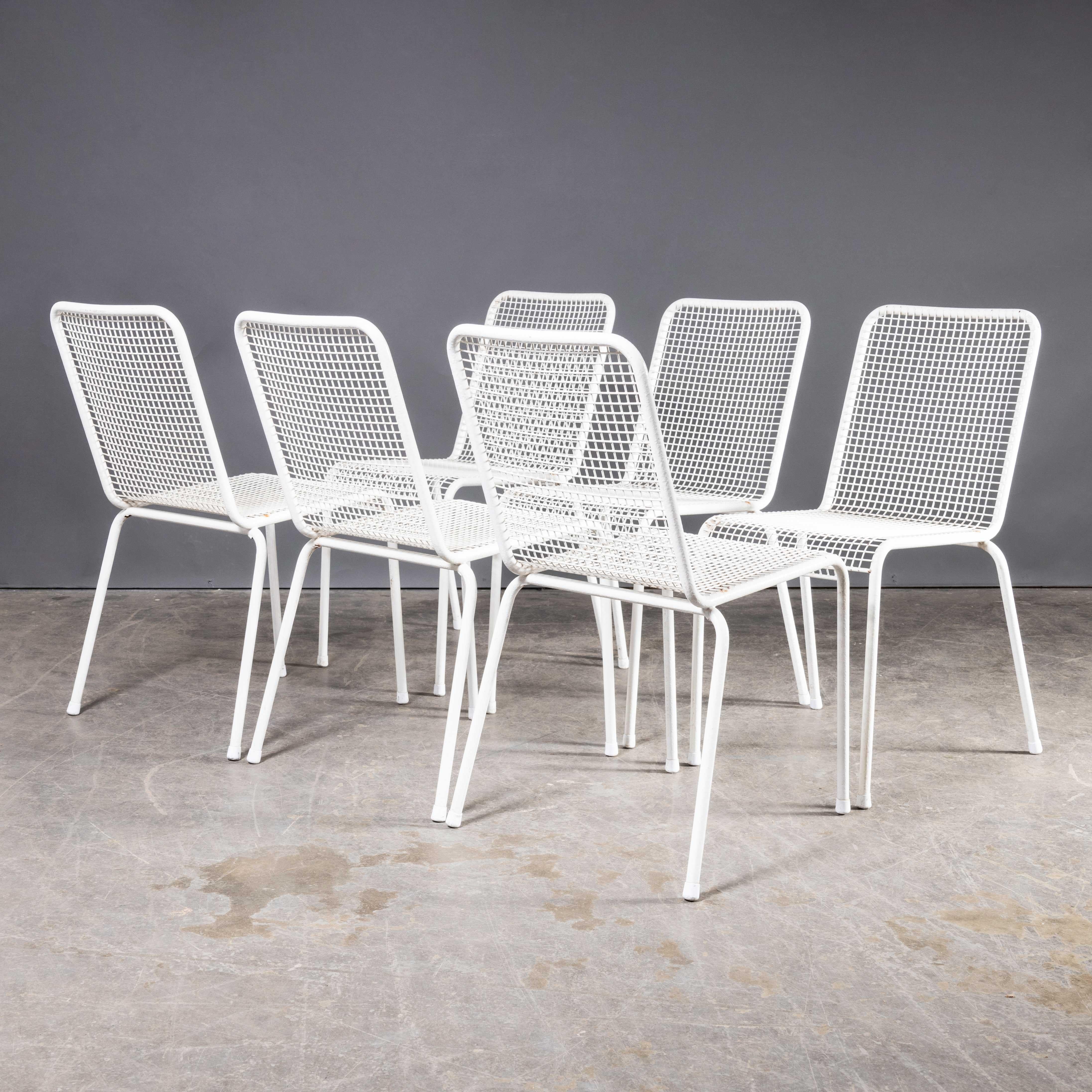 1970's French Original Wire Mesh White Outdoor Dining Chairs - Set Of Six In Good Condition For Sale In Hook, Hampshire