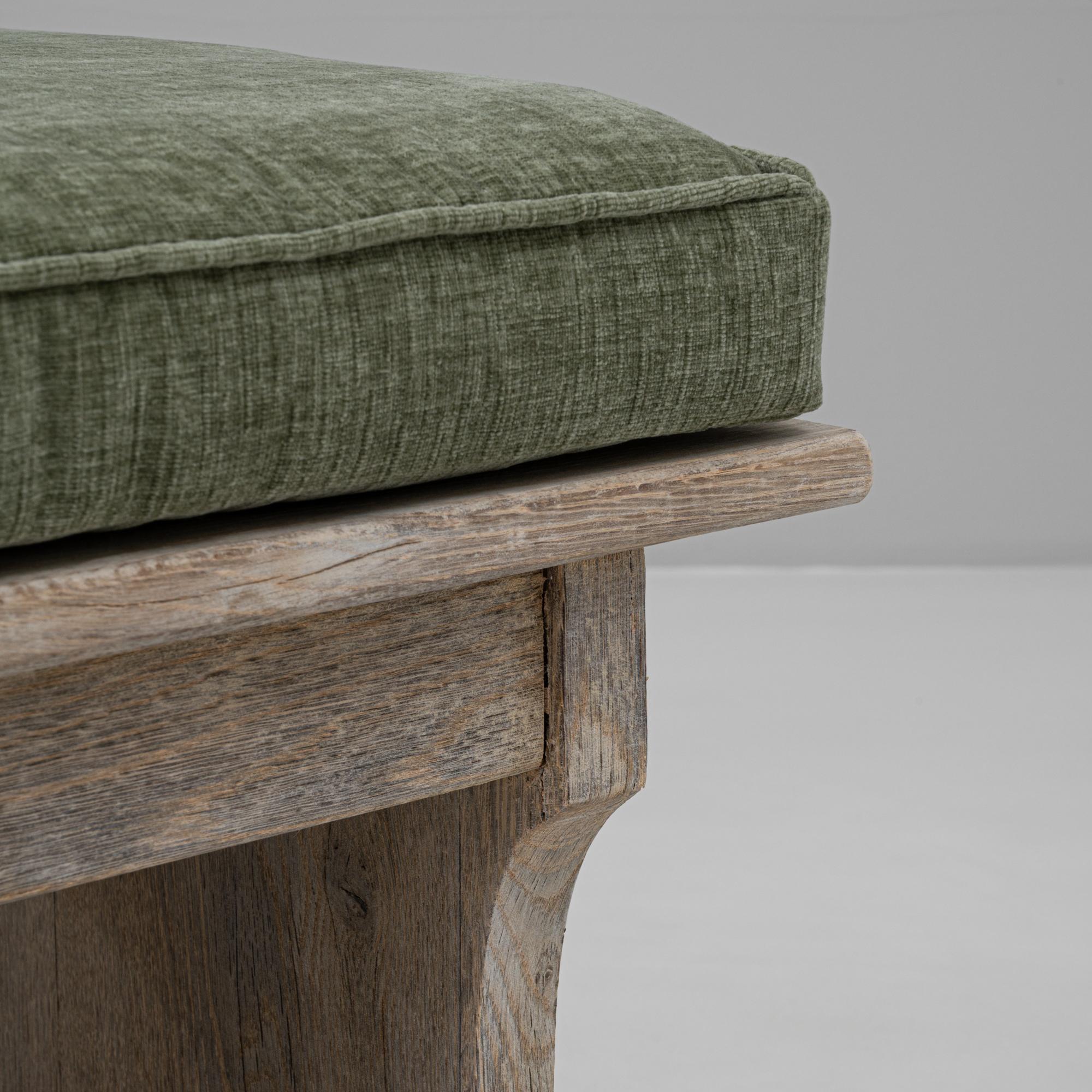 Coppia di sedie francesi degli anni '70 in Oak con cuscini imbottiti in vendita 7