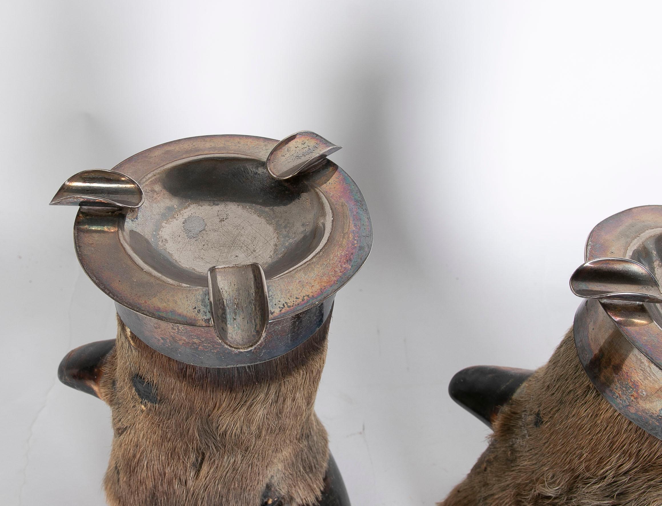 20th Century 1970s French Pair of Silver Plated Metal and Animal Footed Ashtrays  For Sale