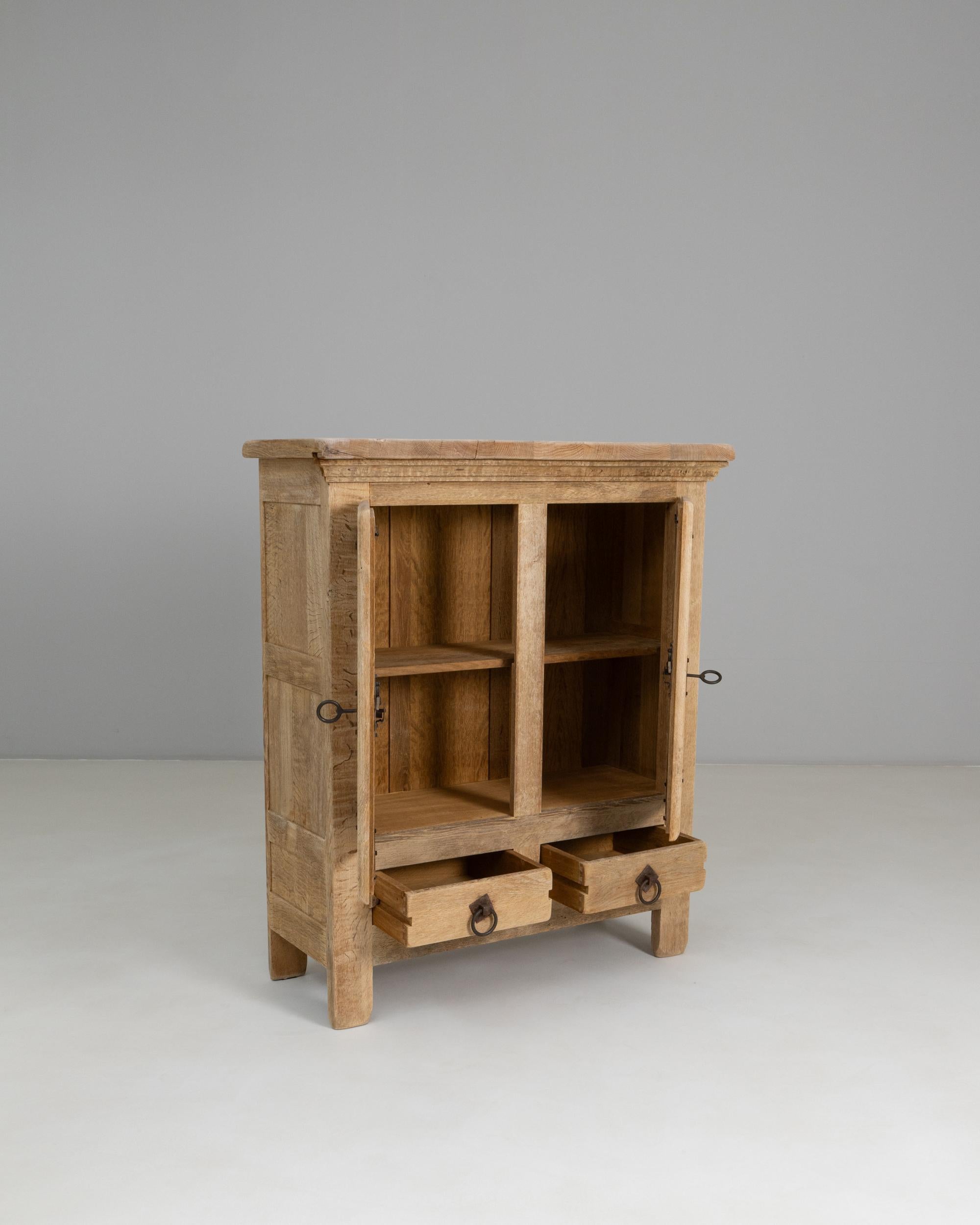 1970s French Primitive Oak Buffet With Iron Hardware For Sale 4