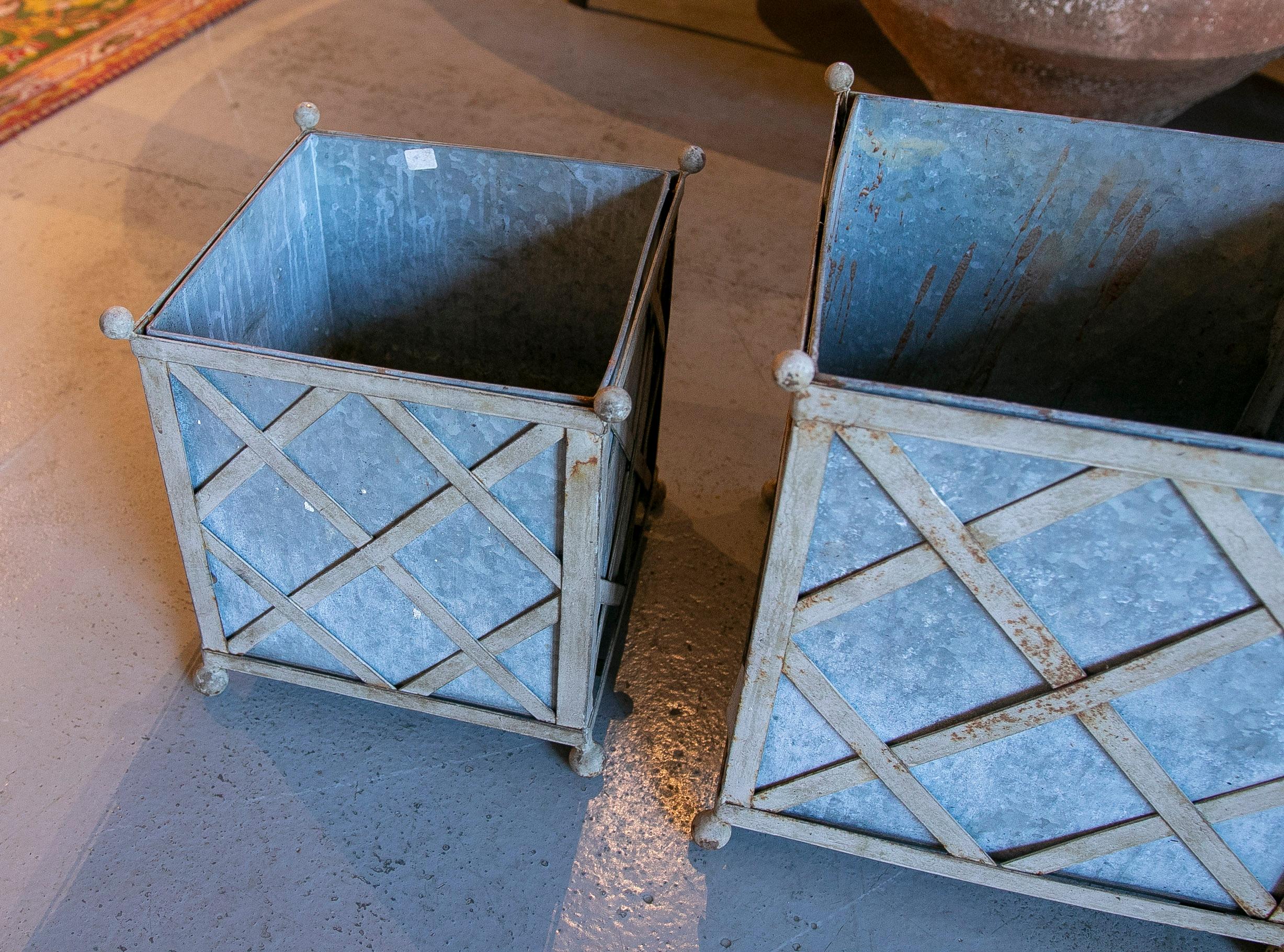 1970s French Set of Three Square Iron and Zinc Planters  For Sale 9
