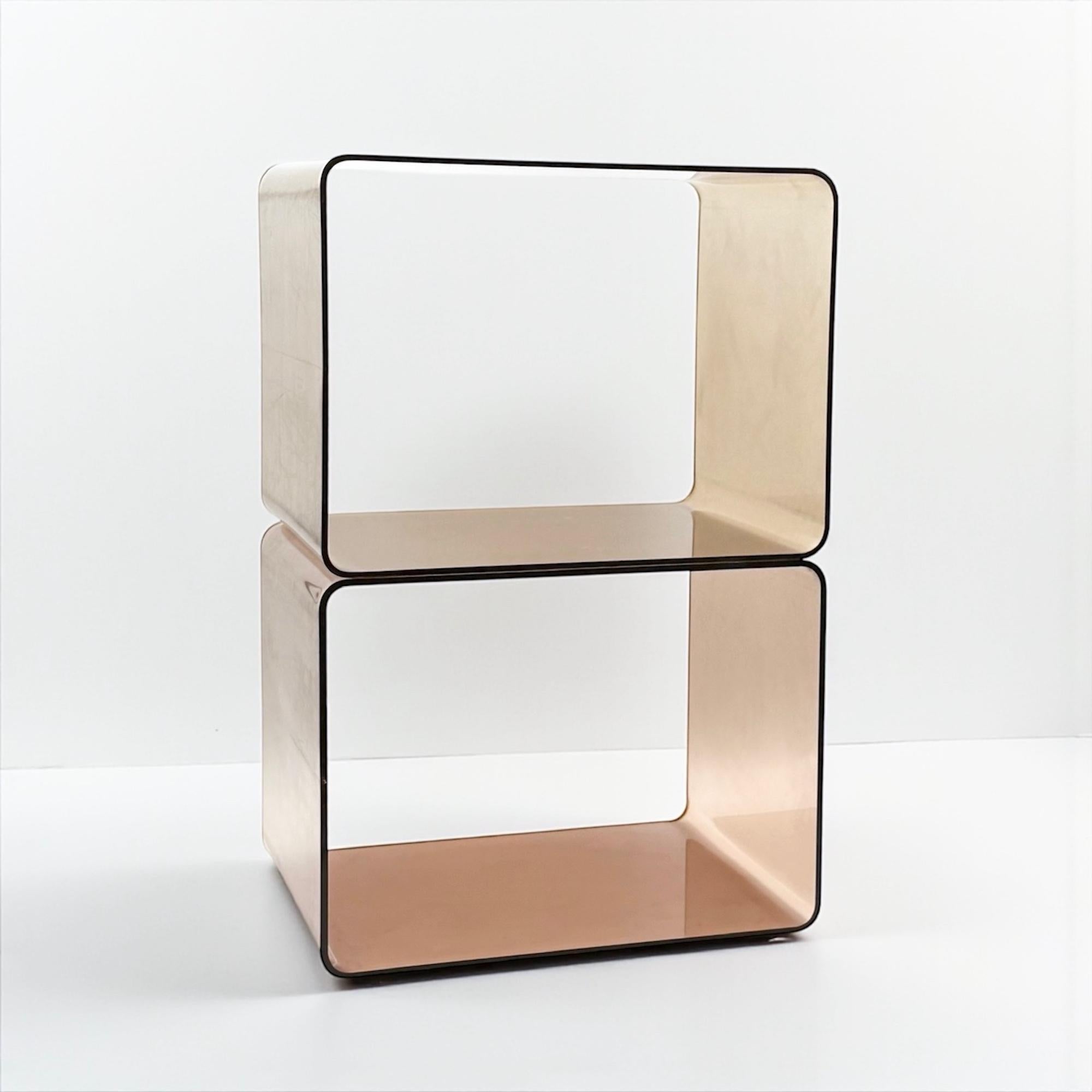 Piantane francesi anni '70 in plexiglass fumé Design/One in vendita 4