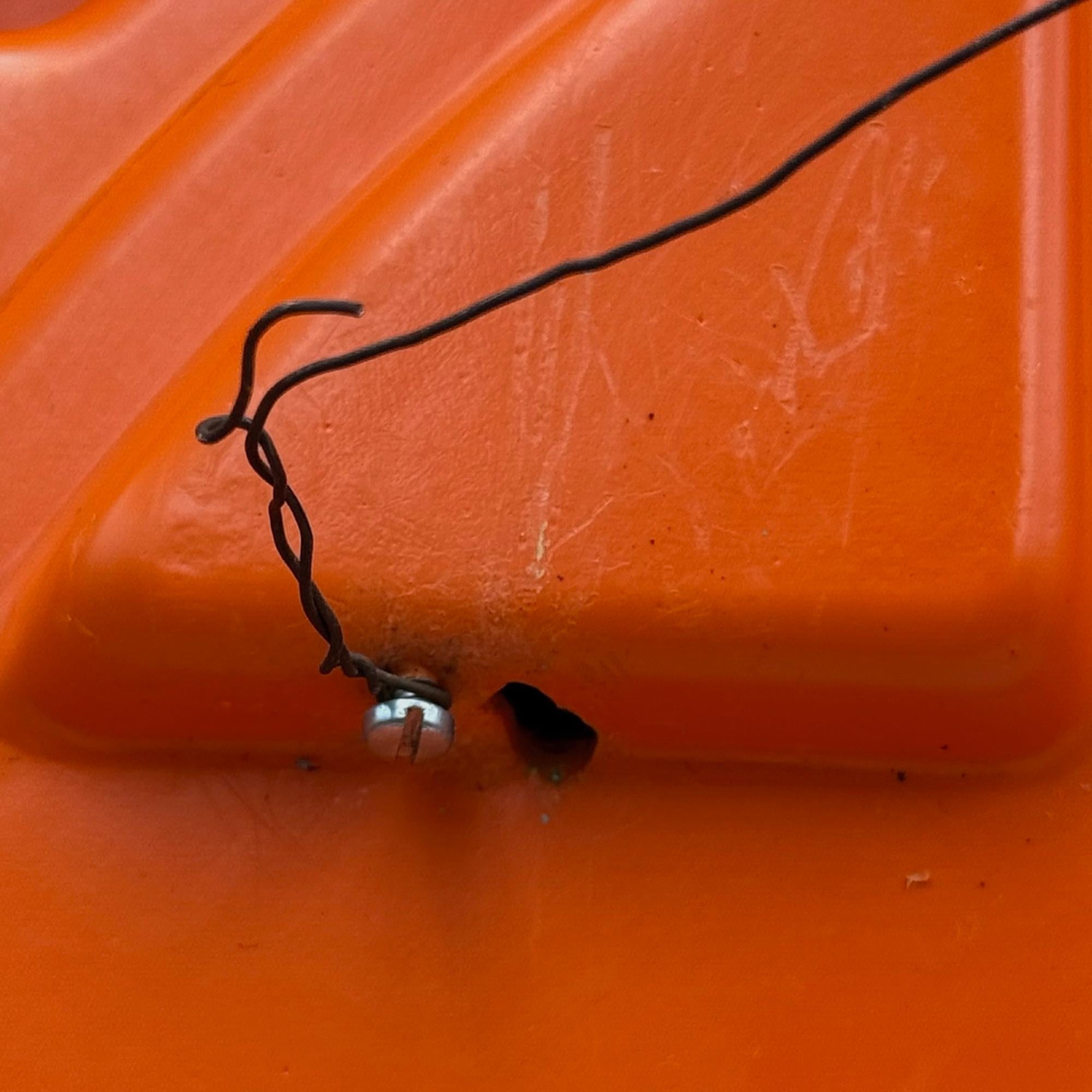 1970er Französischer Space Age Wandspiegel mit Ablagen von Vitrac Design, Orange im Angebot 1