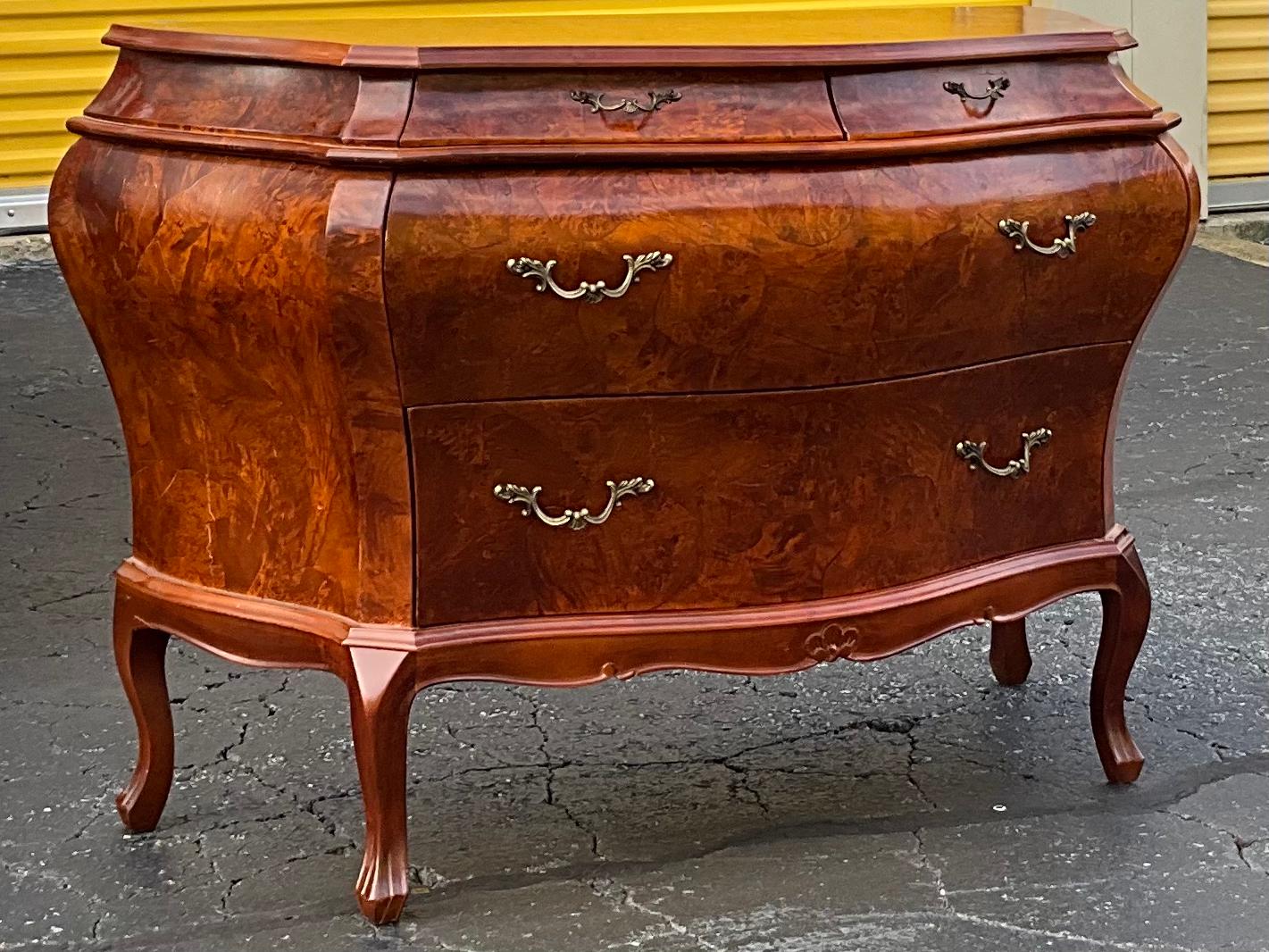 1970s French Style Italian Burlwood And Brass Commodes / Chest Of Drawers - Pair For Sale 3