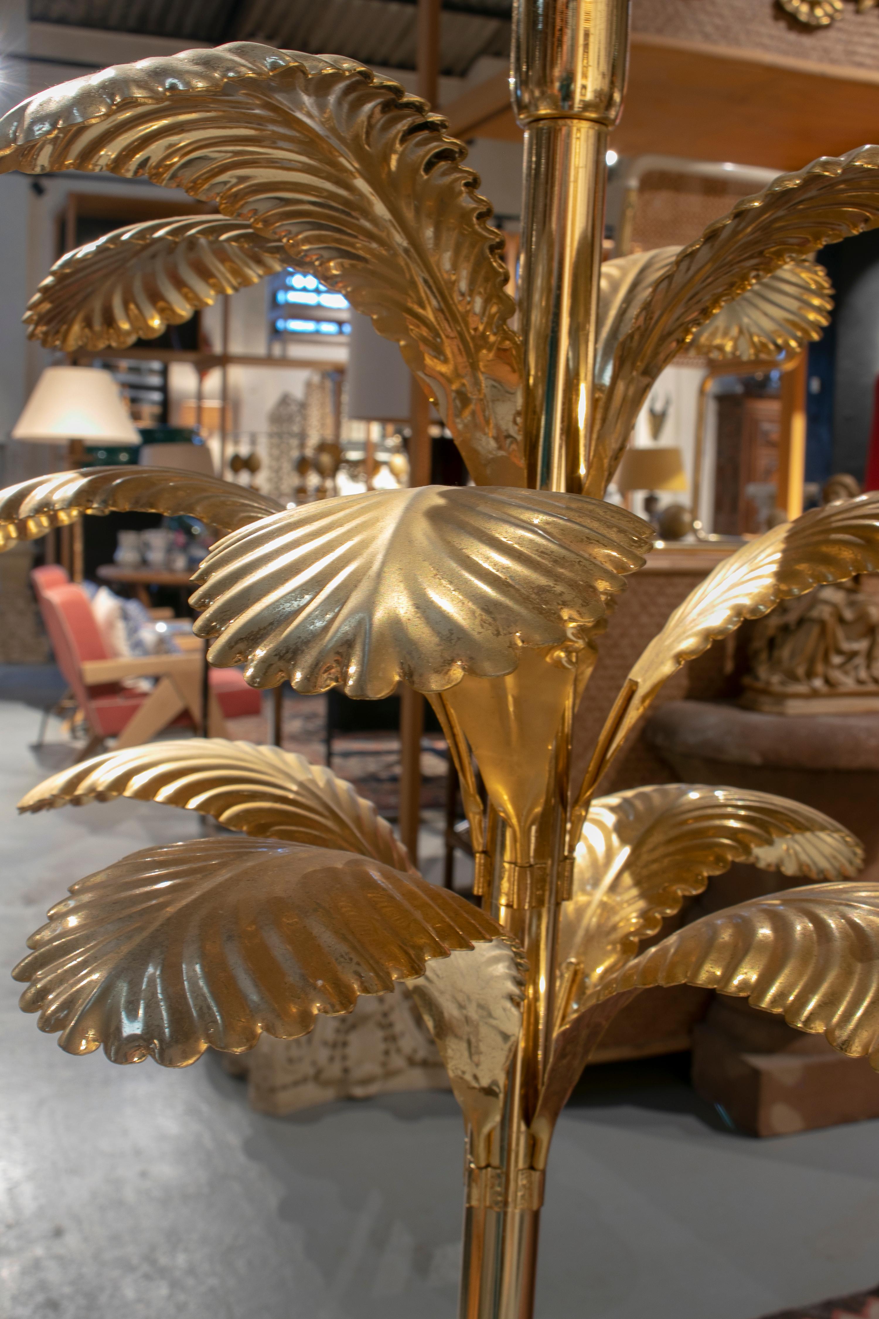 20th Century 1970s French Tree Shaped Brass Standing Lamp with Big Leafs For Sale