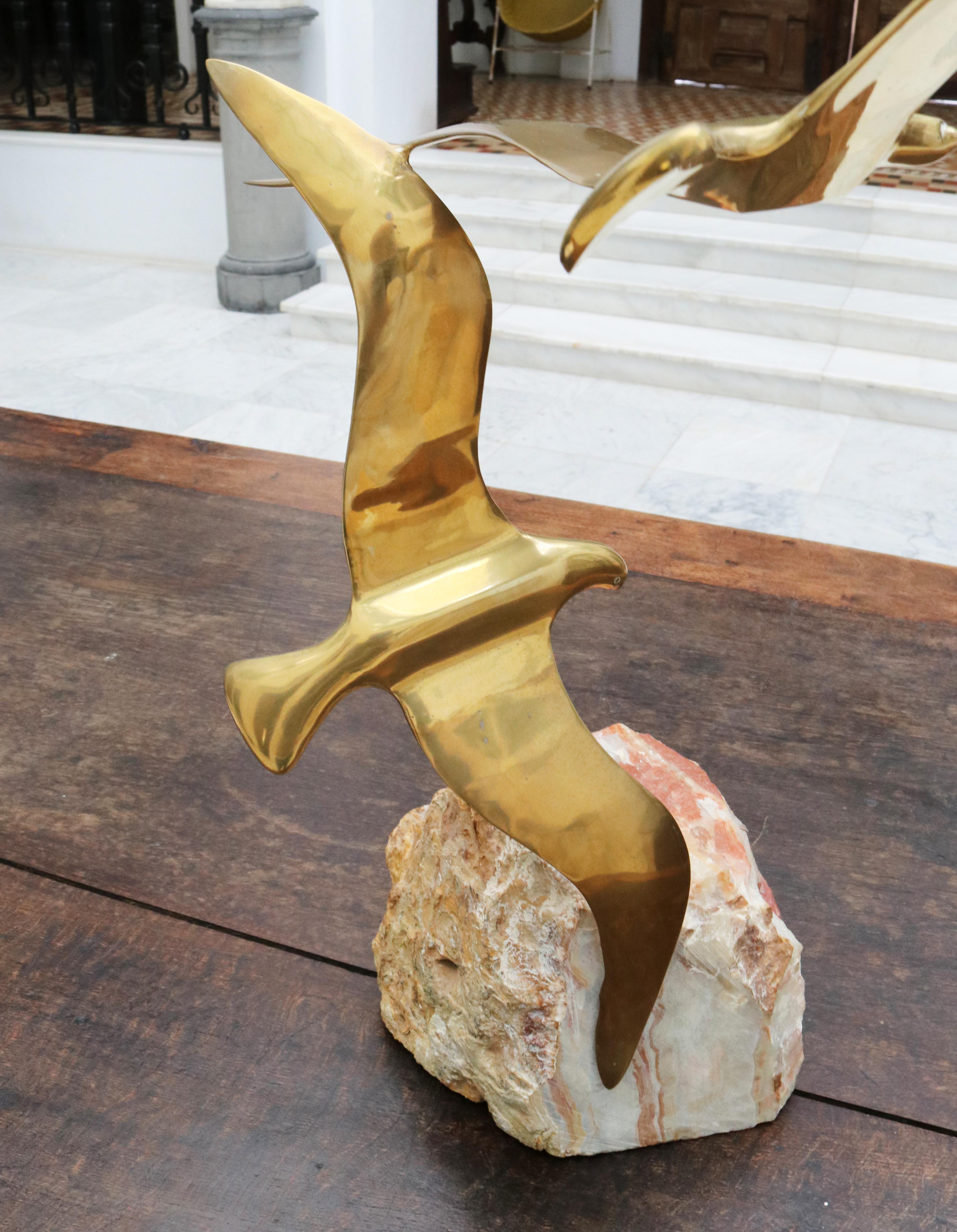 1970s French Vintage Brass Three-Bird Sculpture with Onyx Base For Sale 5