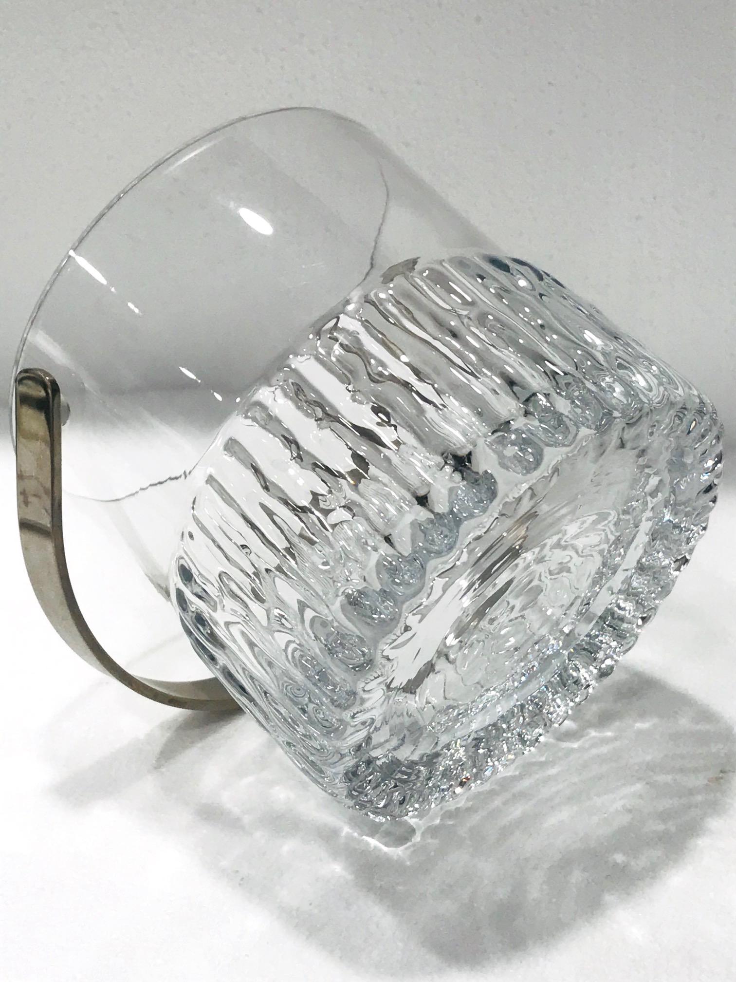 Mid-Century Modern 1970s French Vintage Crystal Ice Bucket with Fluted Ice Glass Design