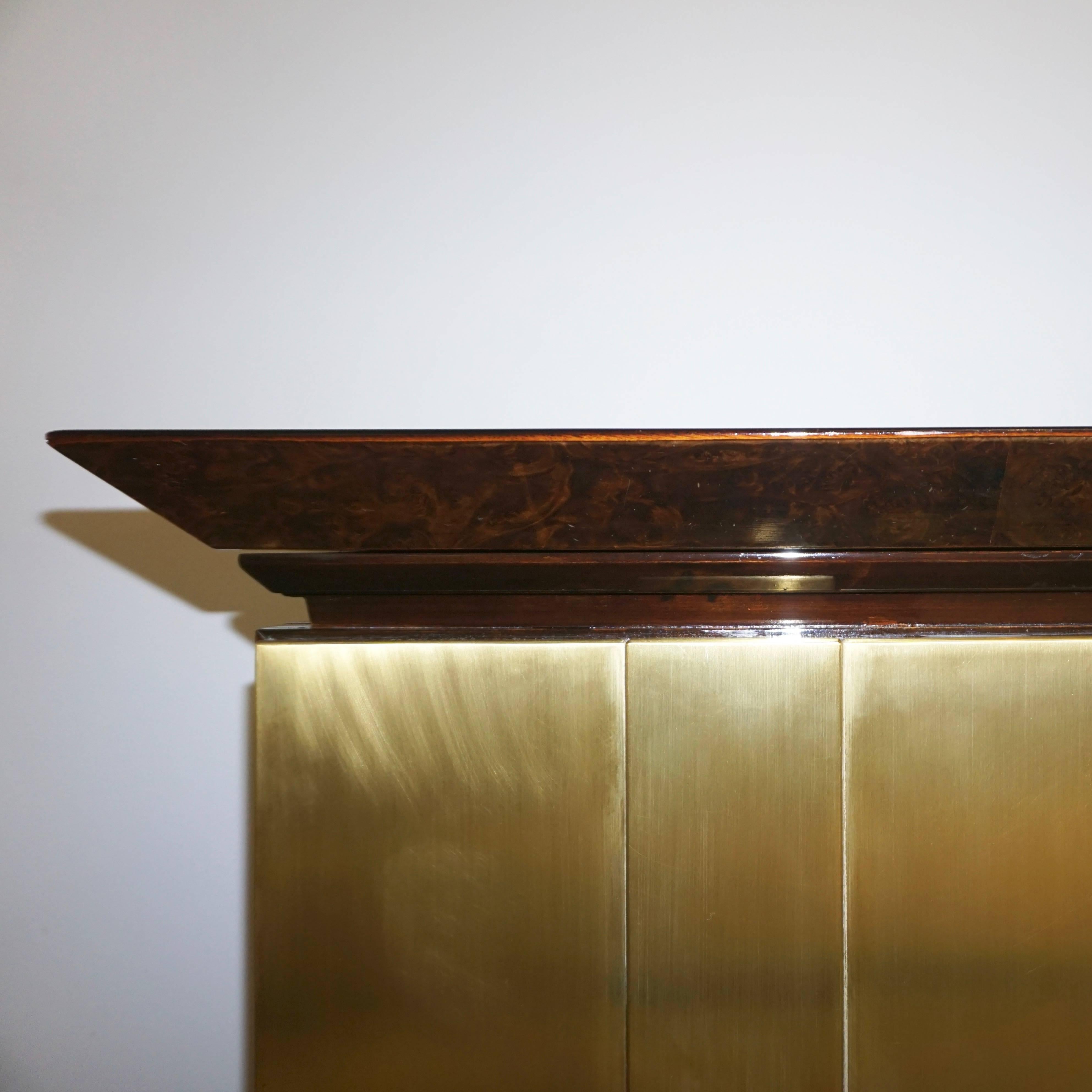 1970s Frigerio Italian Burl Walnut Sideboard with Brass Sculptural Relief Design 2
