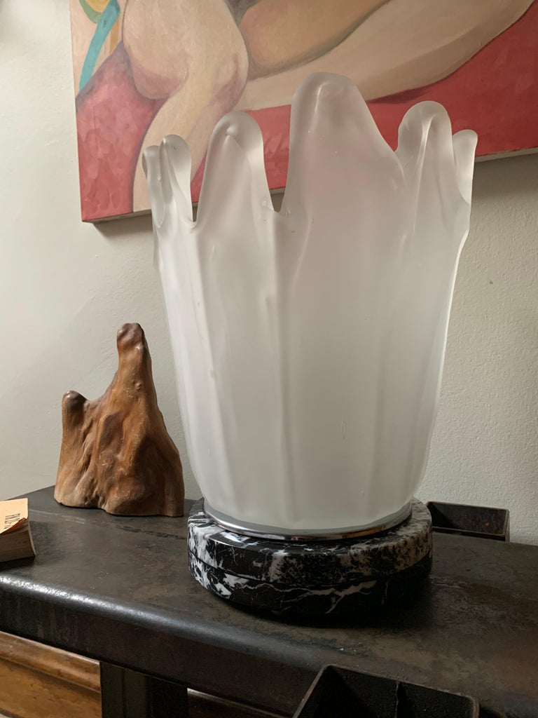 1970s Frosted Glass and Italian Marble Table Lamp For Sale at 1stDibs