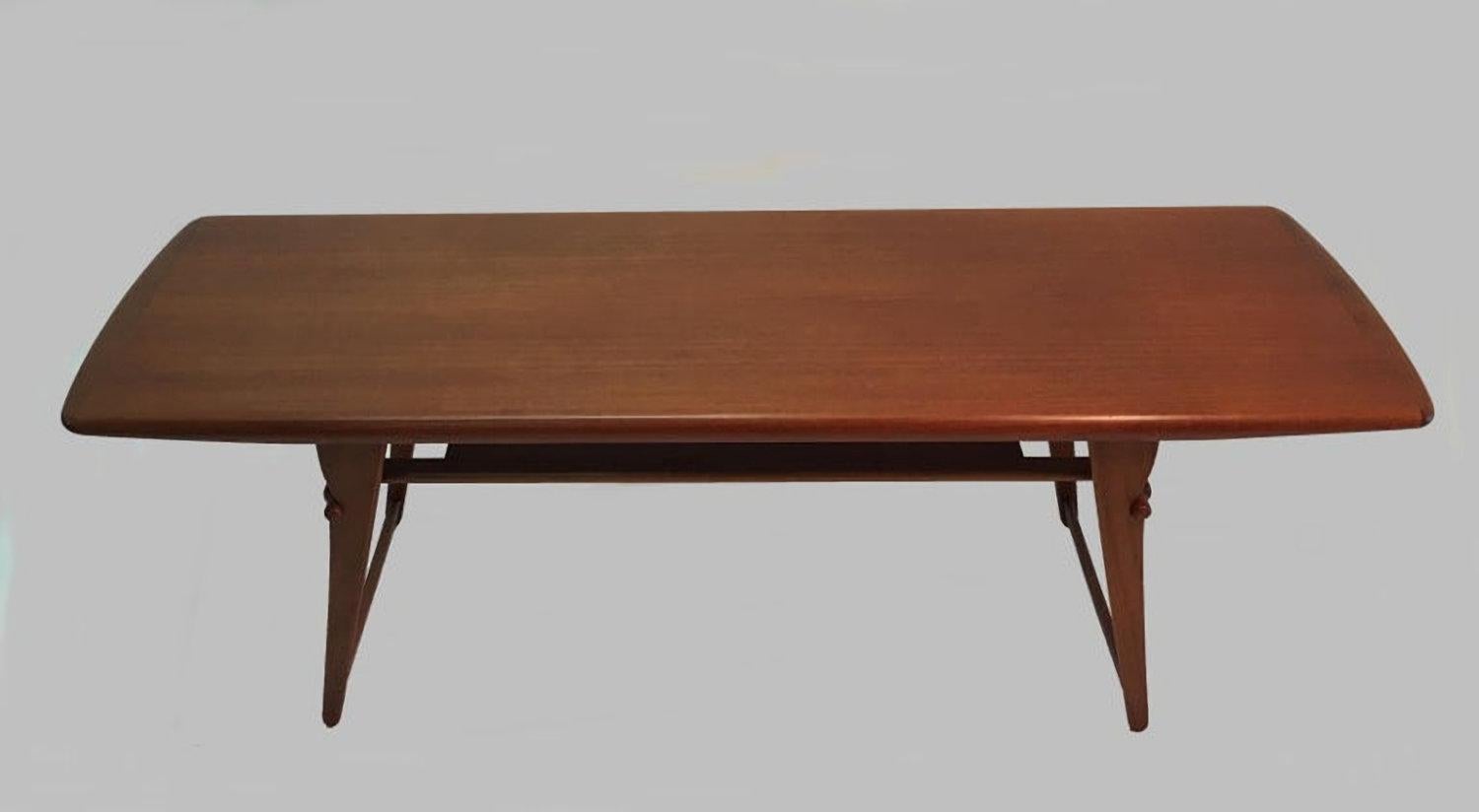 1970s Fully Restored Danish Andreas Hansen Tesk Coffee Table by Arrebo Mobler In Good Condition For Sale In Knebel, DK