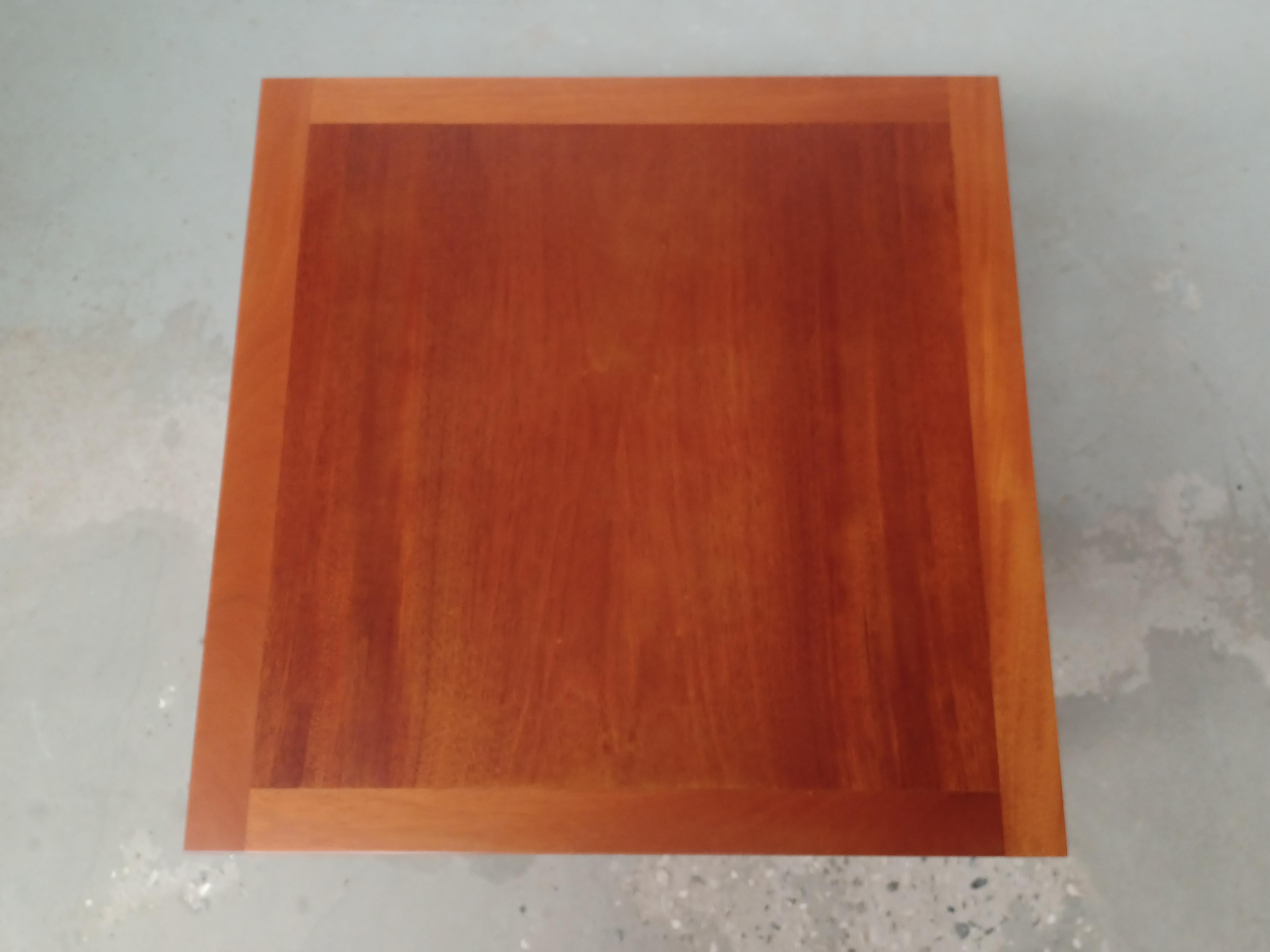 1970s fully restored Danish mahogany side table by Rud Thygesen and Johnny Sørensen for Botium

The small well designed side table / coffee table is very well crafted with a strong durable construction 

The side table has been fully restored and