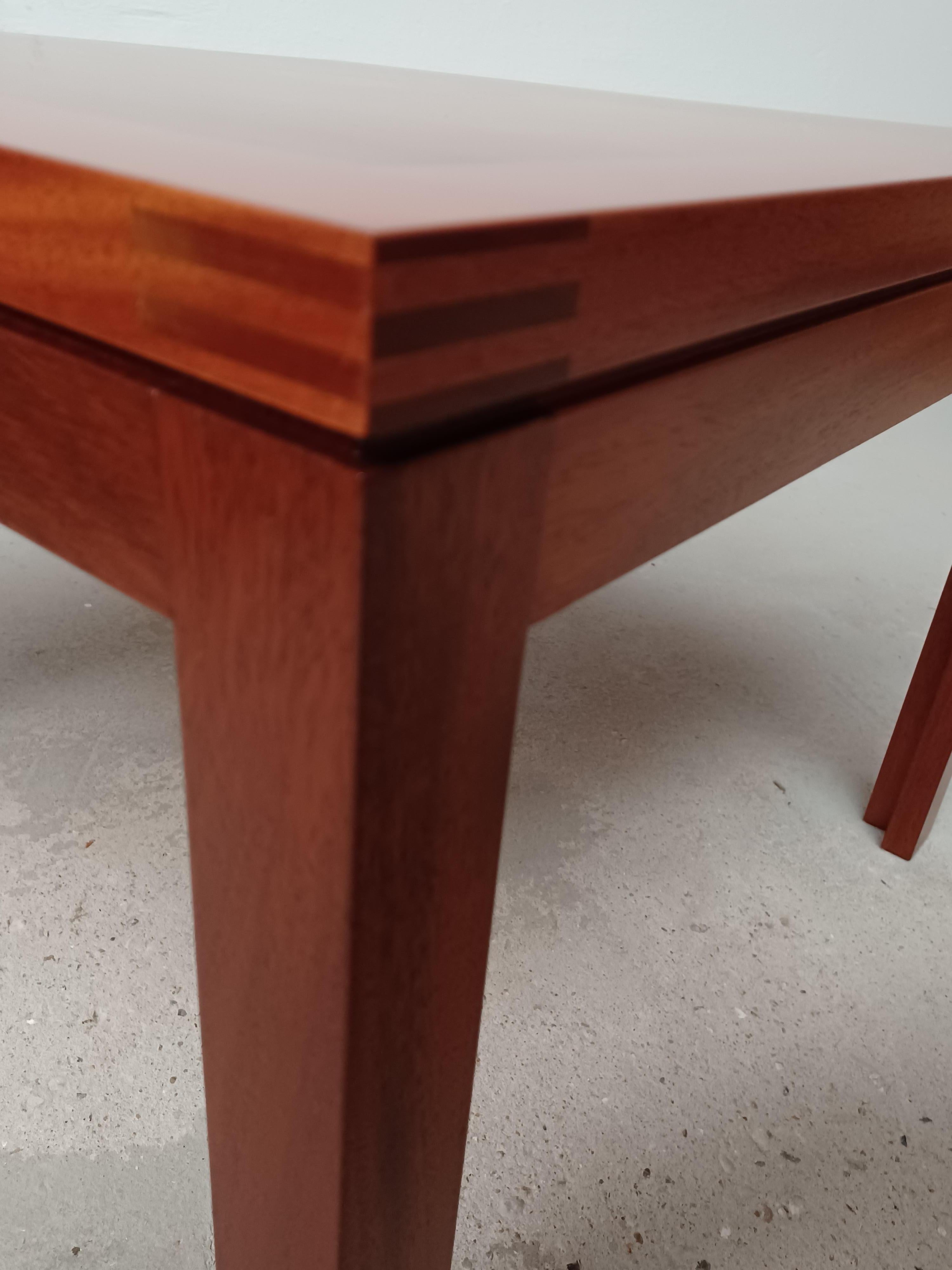1970s Fully Restored Danish Mahogany Side Table In Excellent Condition For Sale In Knebel, DK