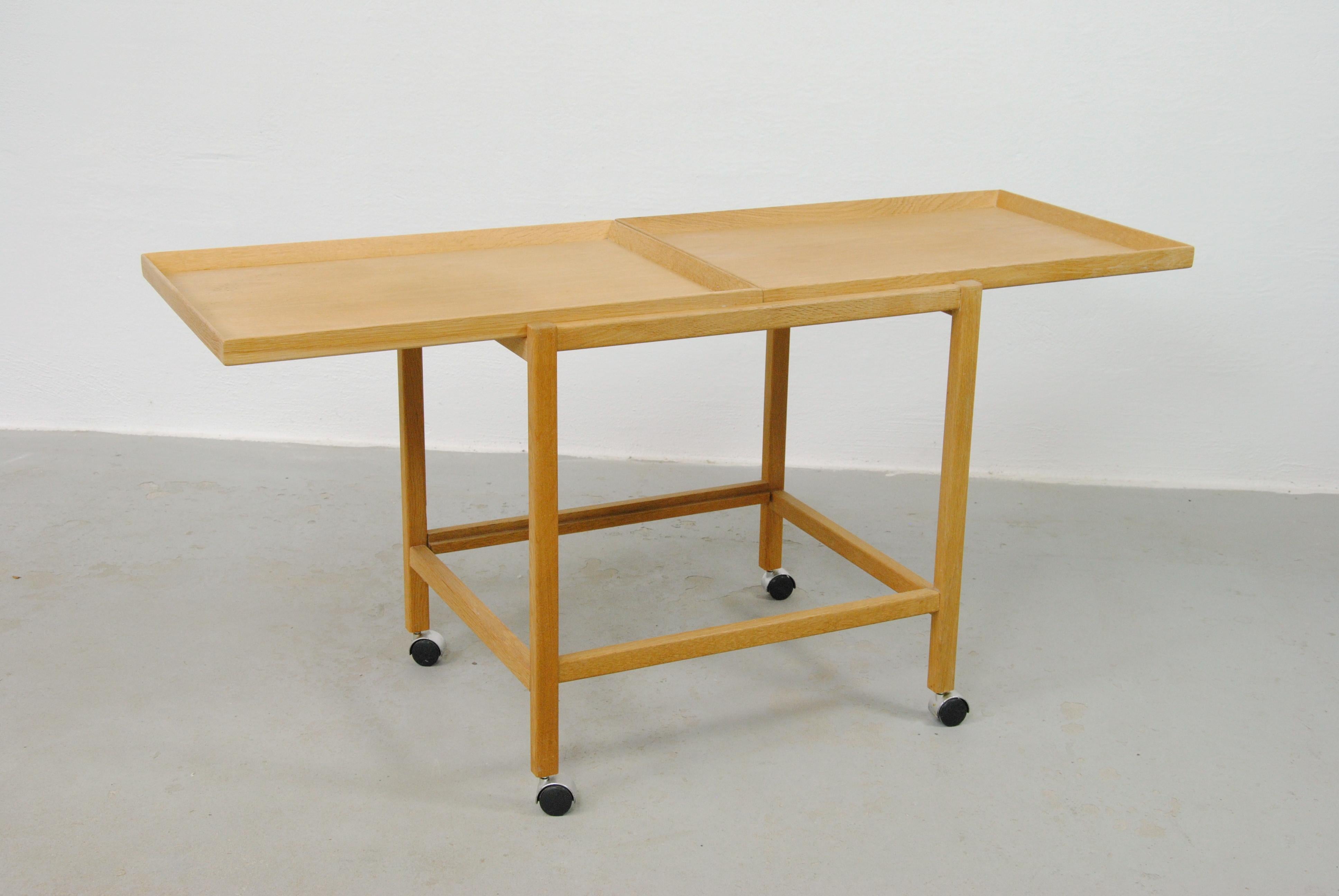 1970's Fully restored Danish Multi Functional Modular Oak Bar Table  For Sale 2