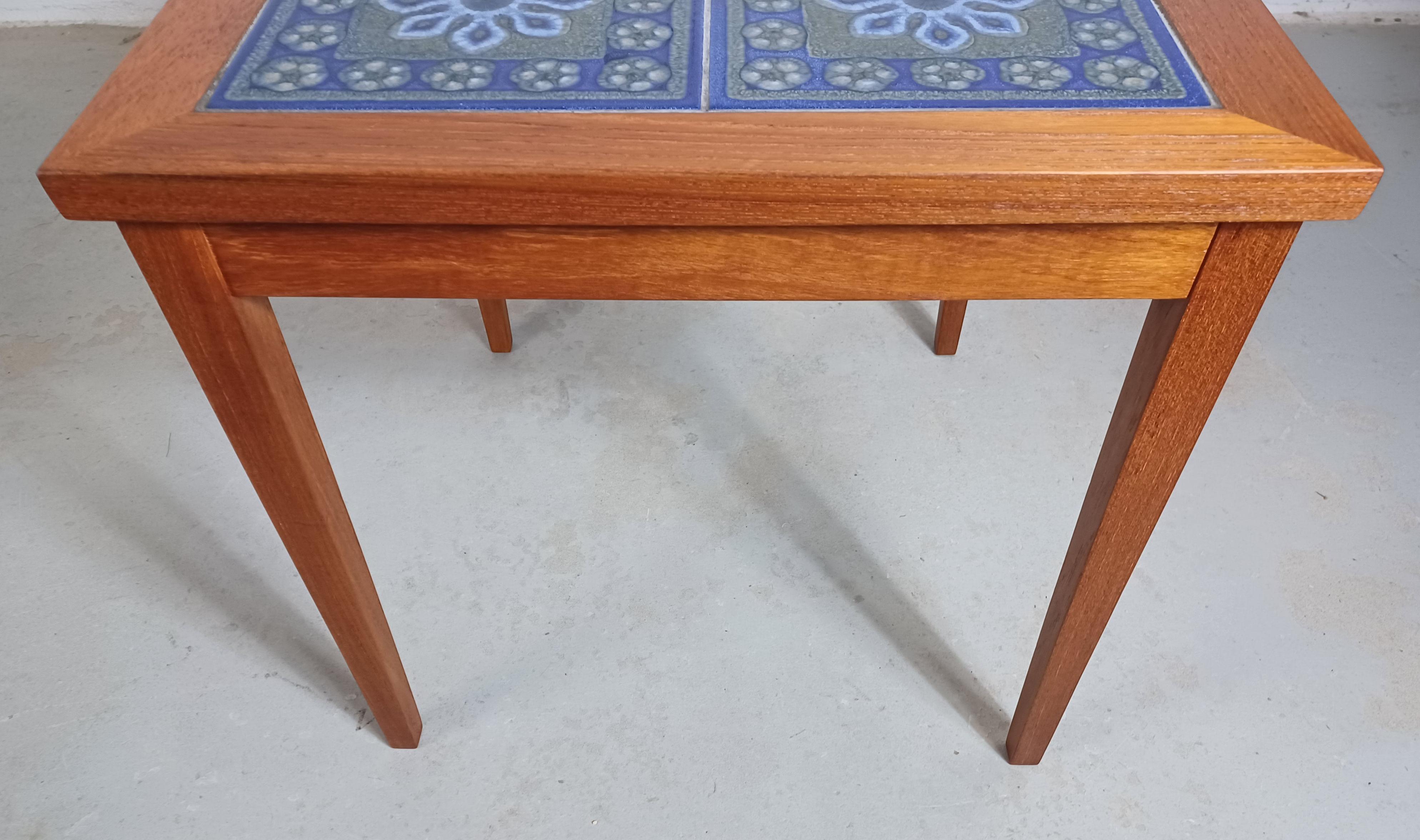 1970s Fully Restored Danish Teak Side Table with Tiles from Skærbæk Keramik For Sale 1