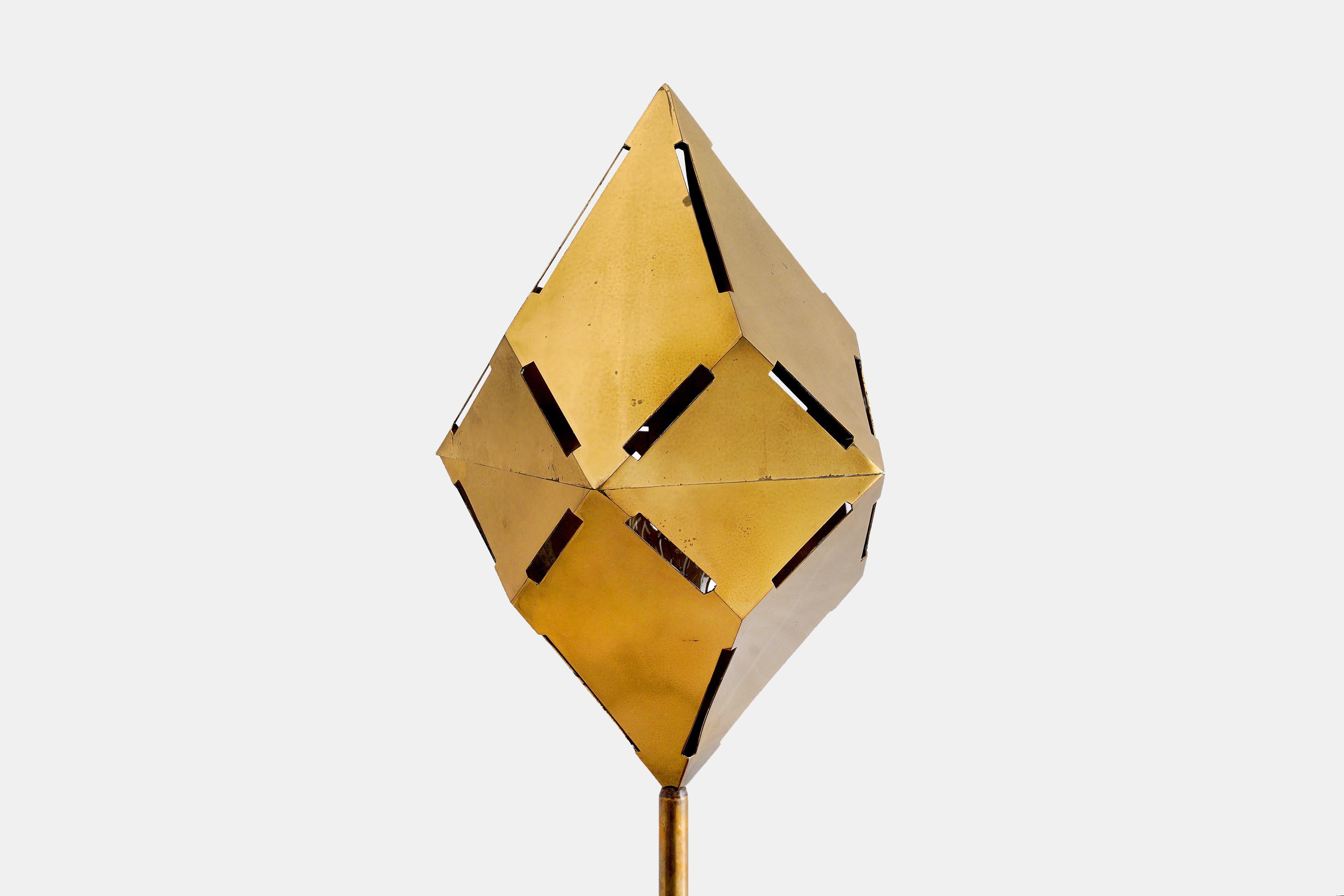 1970 Gabriella Crespi Caleidoscopio Lámpara de mesa de latón dorado Italiana en venta 1