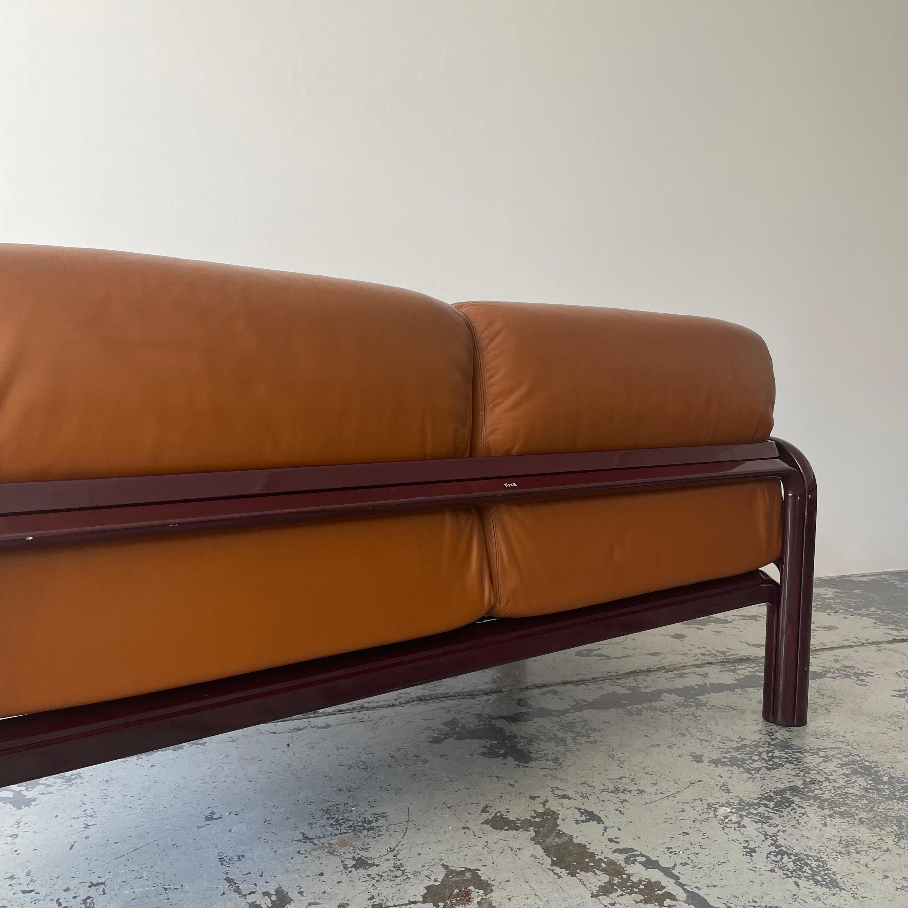 1970s Gae Aulenti 2 Seaters Sofa for Knoll International For Sale 4