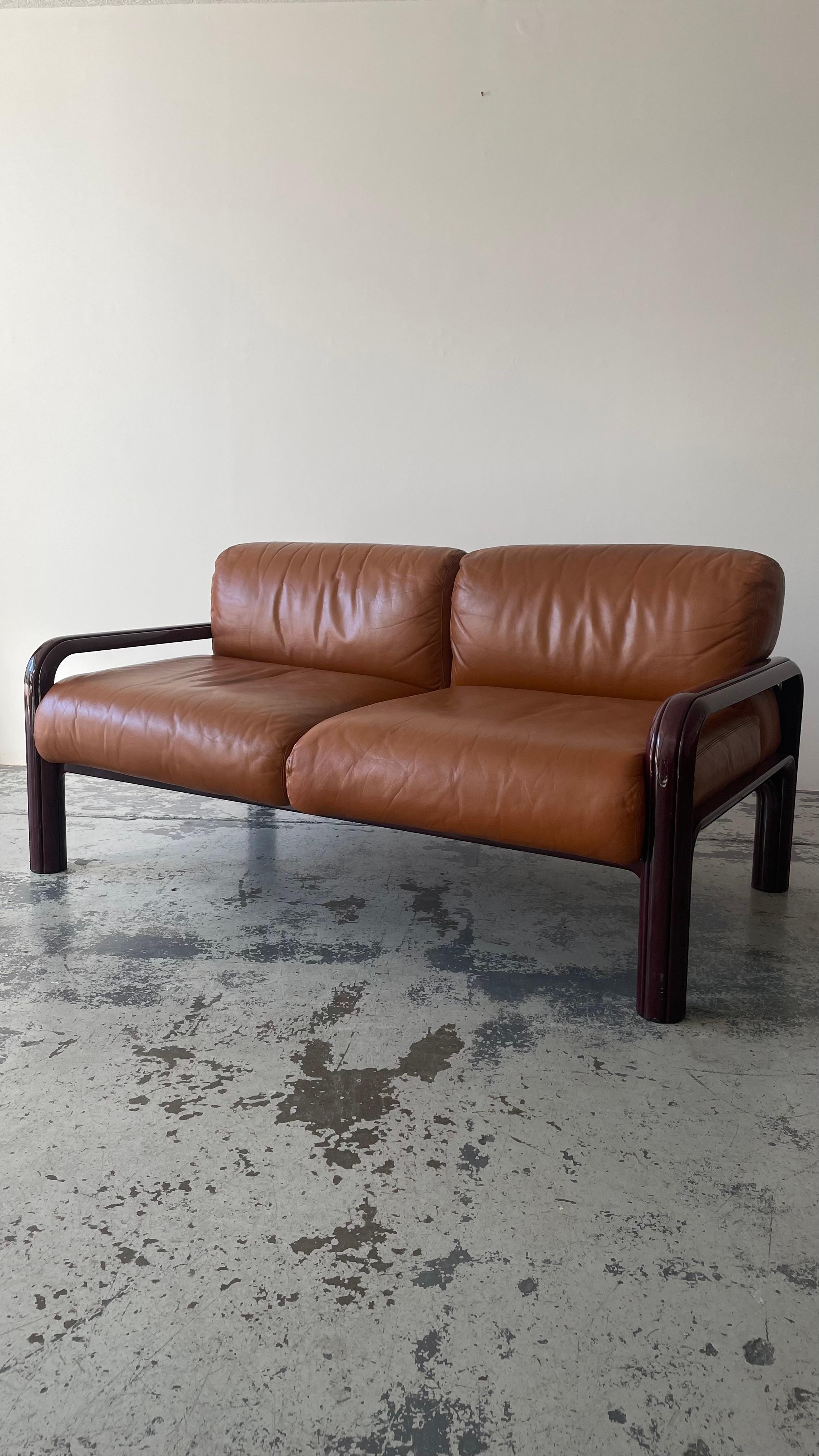 Late 20th Century 1970s Gae Aulenti 2 Seaters Sofa for Knoll International For Sale